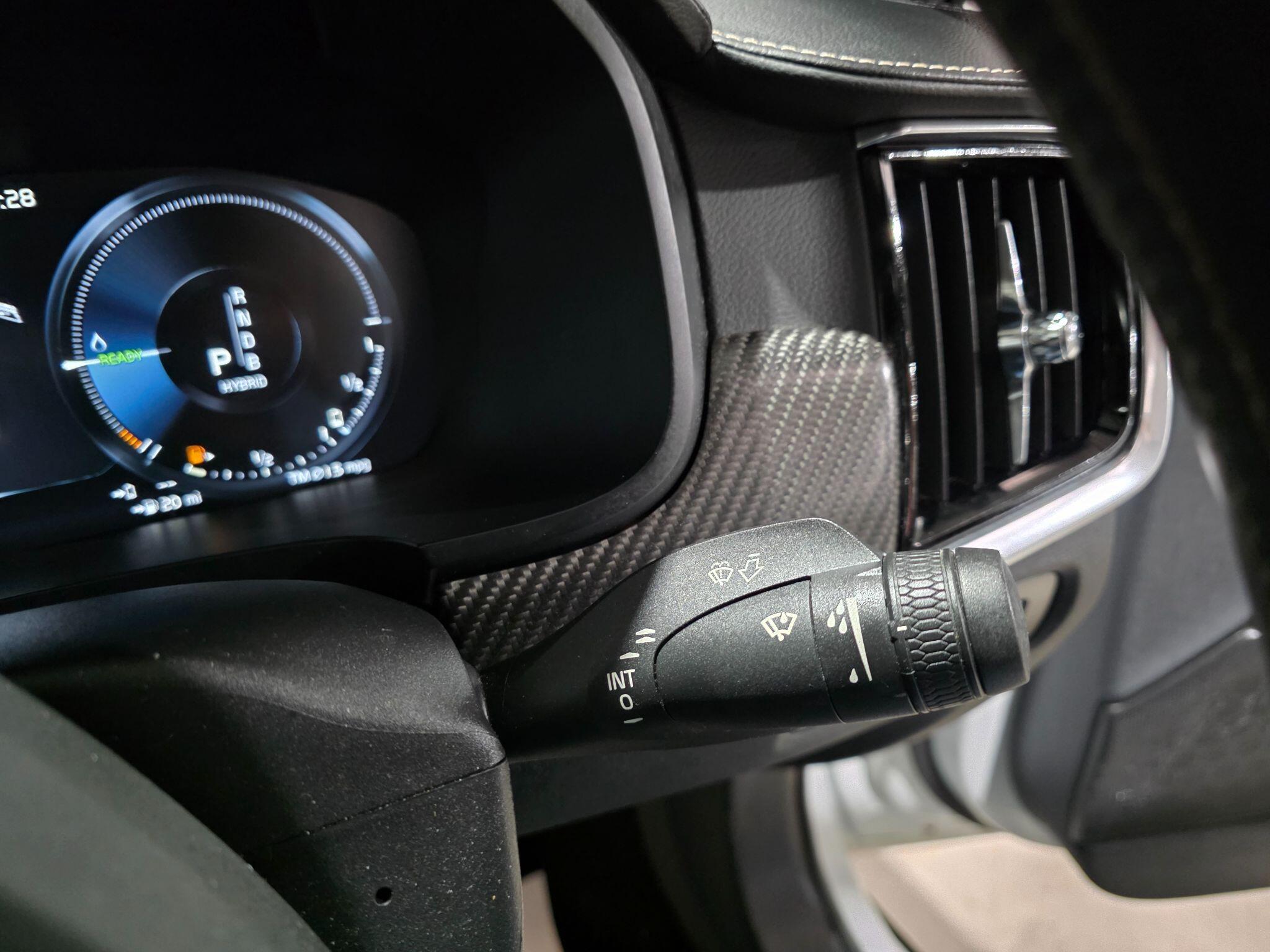 Volvo S90 view 24