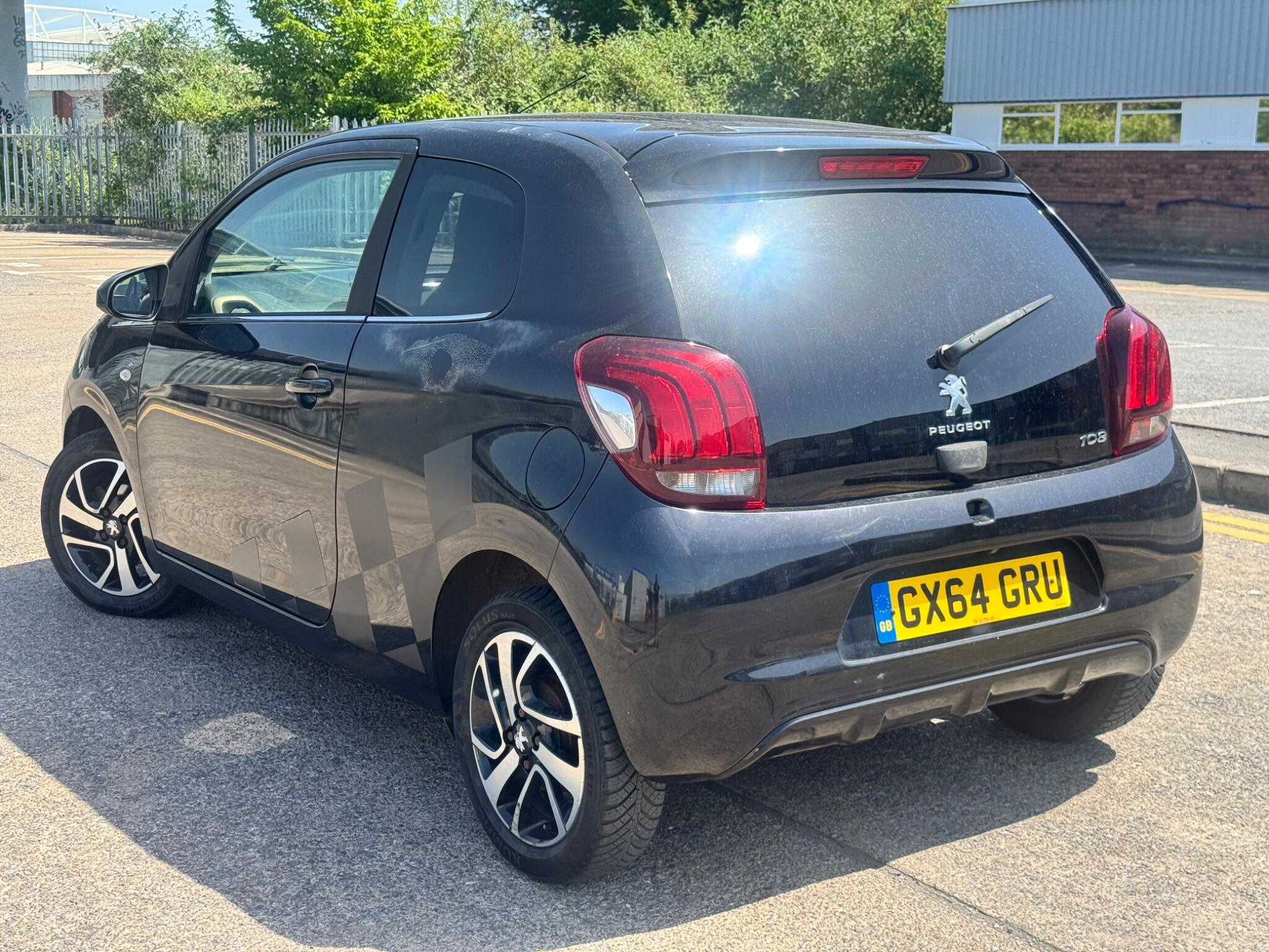 Peugeot 108 view 4