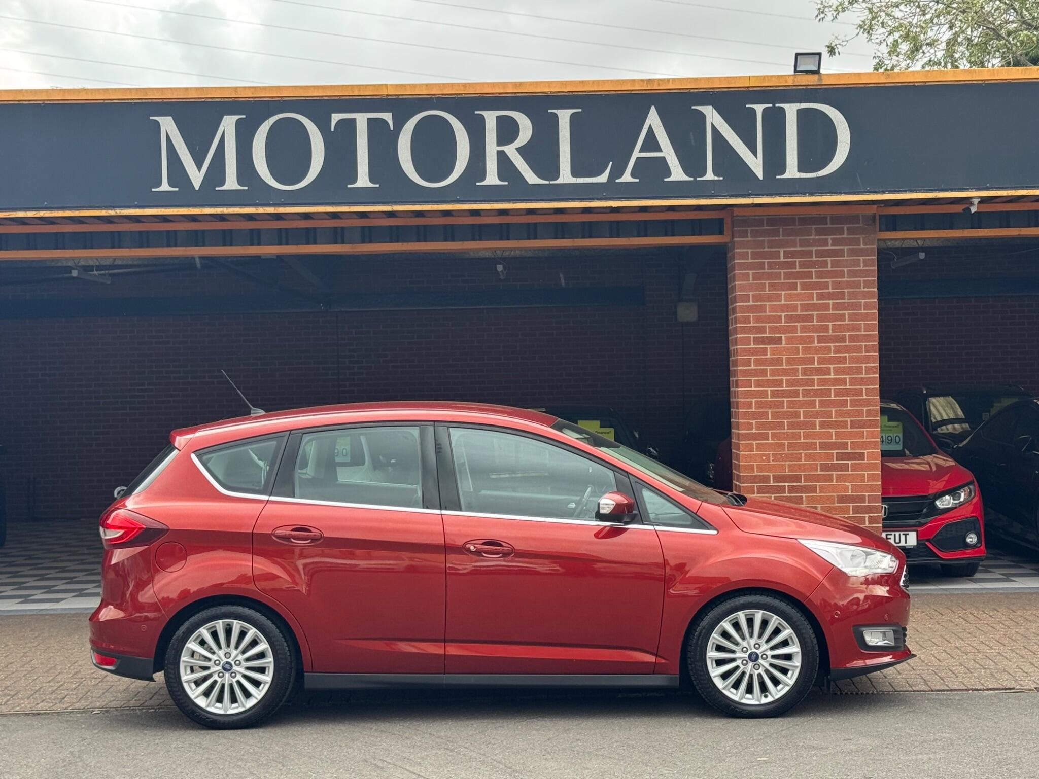 Ford C-Max view 4