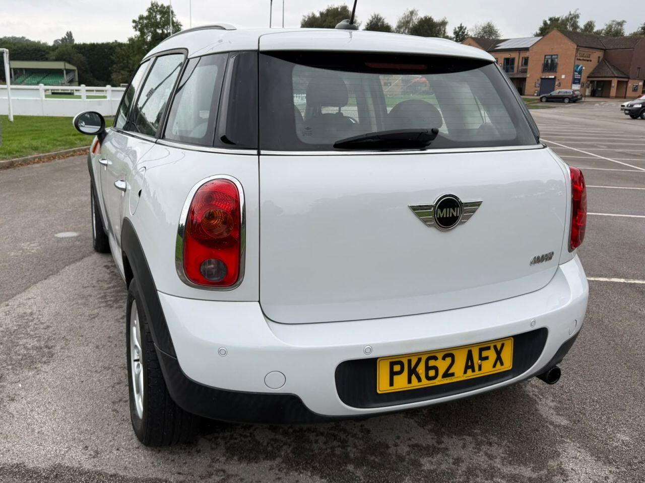 Mini Countryman view 17