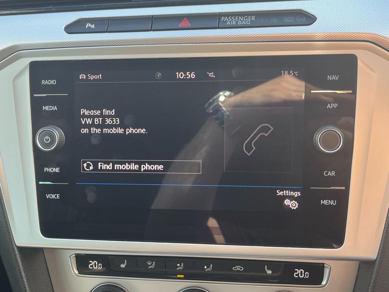 Volkswagen Passat view 24