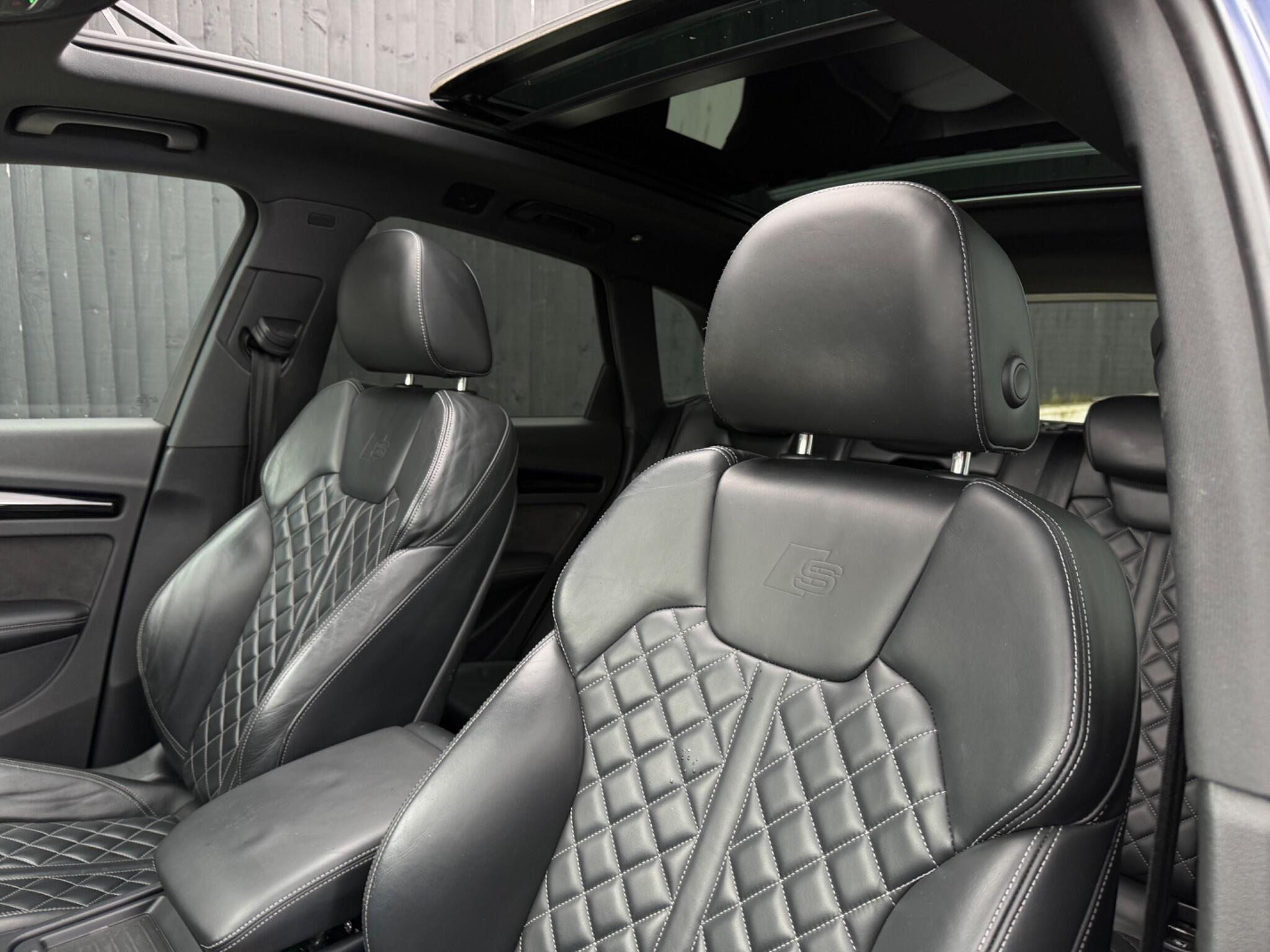 Audi SQ5 view 33