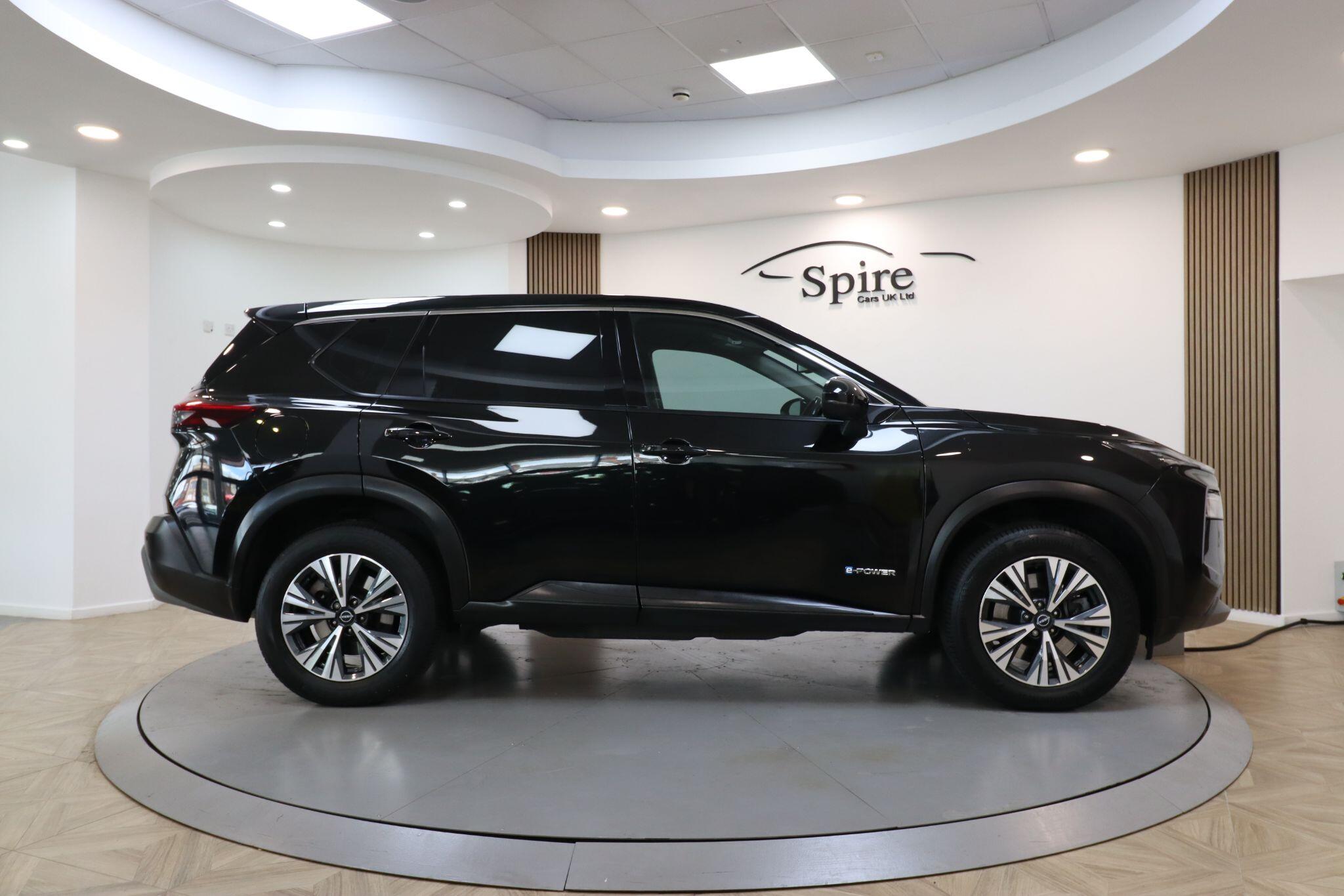 Nissan X-Trail view 5