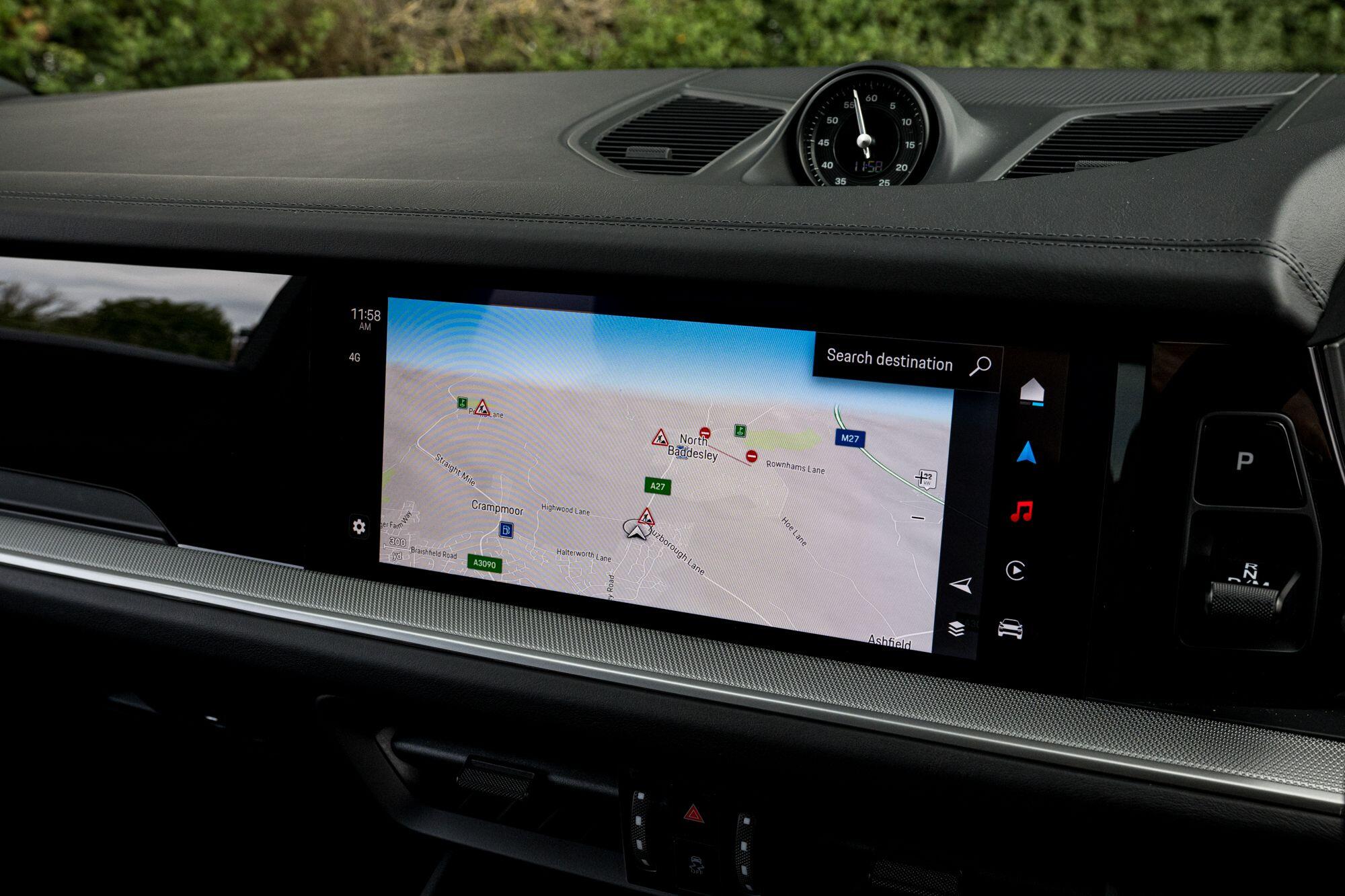 Porsche Cayenne view 50