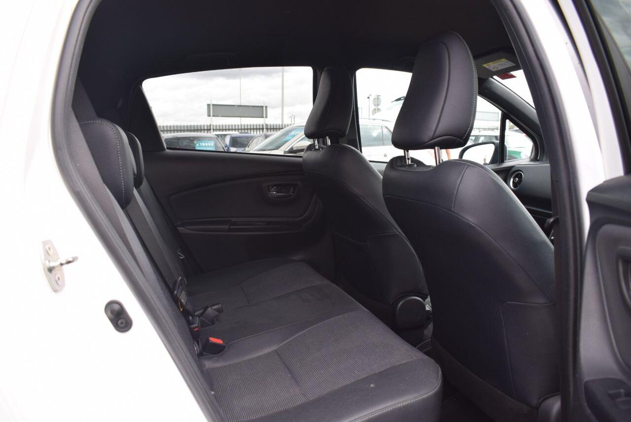 Toyota Yaris view 21