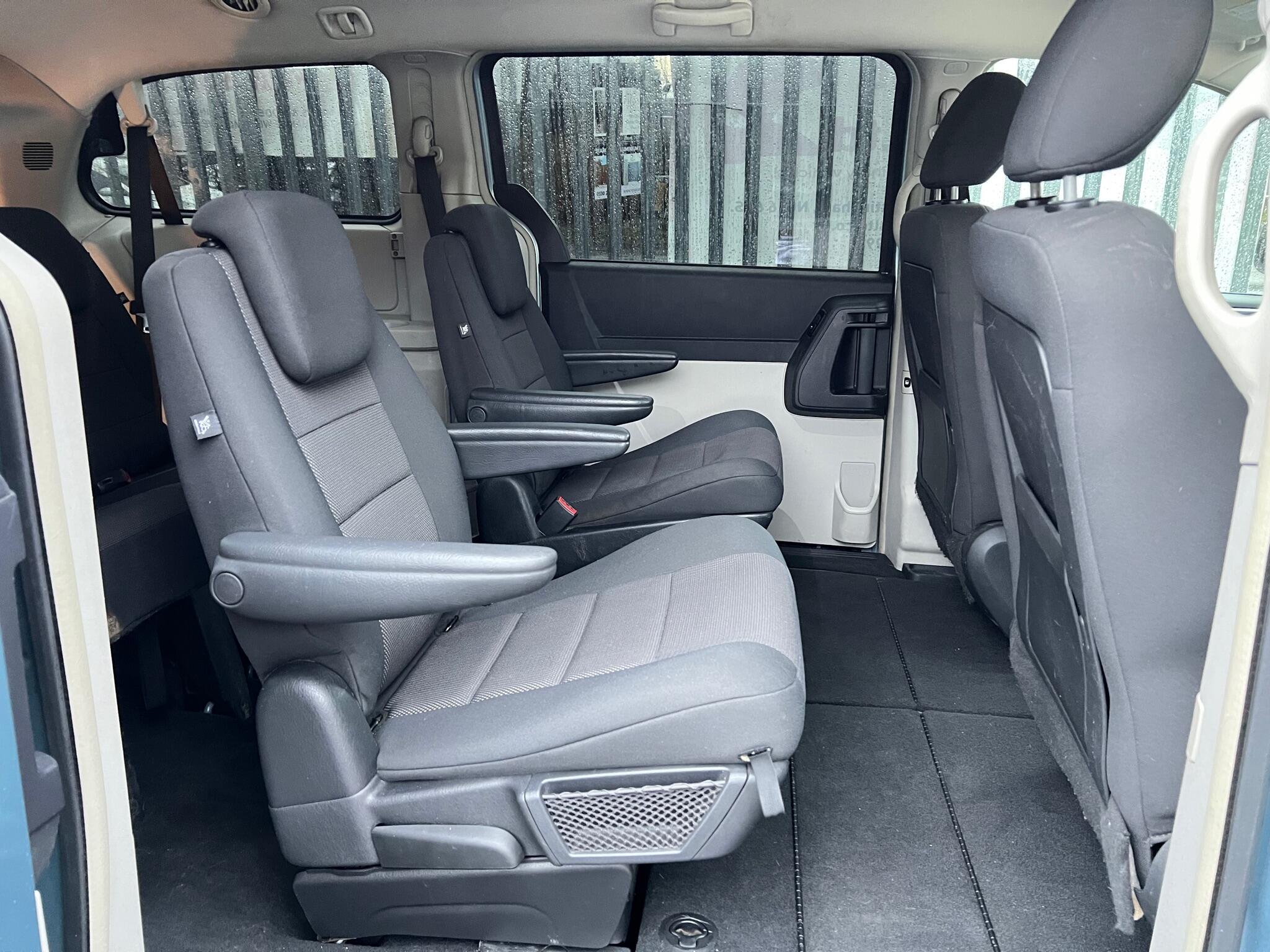 2008 Chrysler Grand Voyager image 11