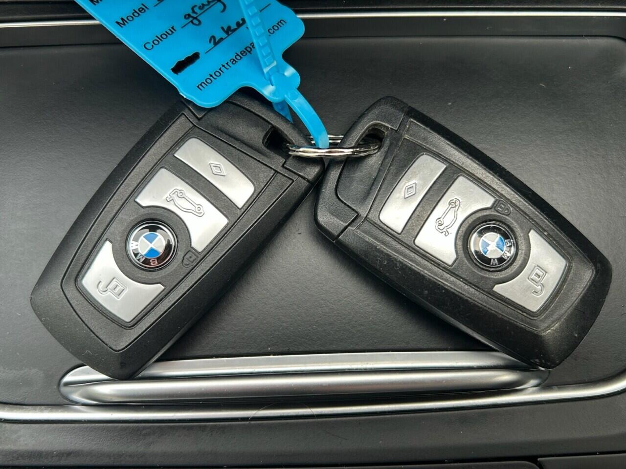 BMW 3 Series view 45