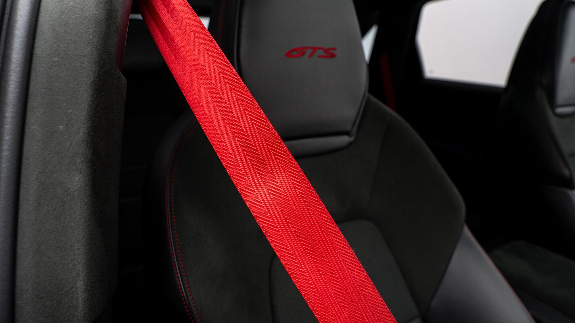 Porsche Cayenne view 39