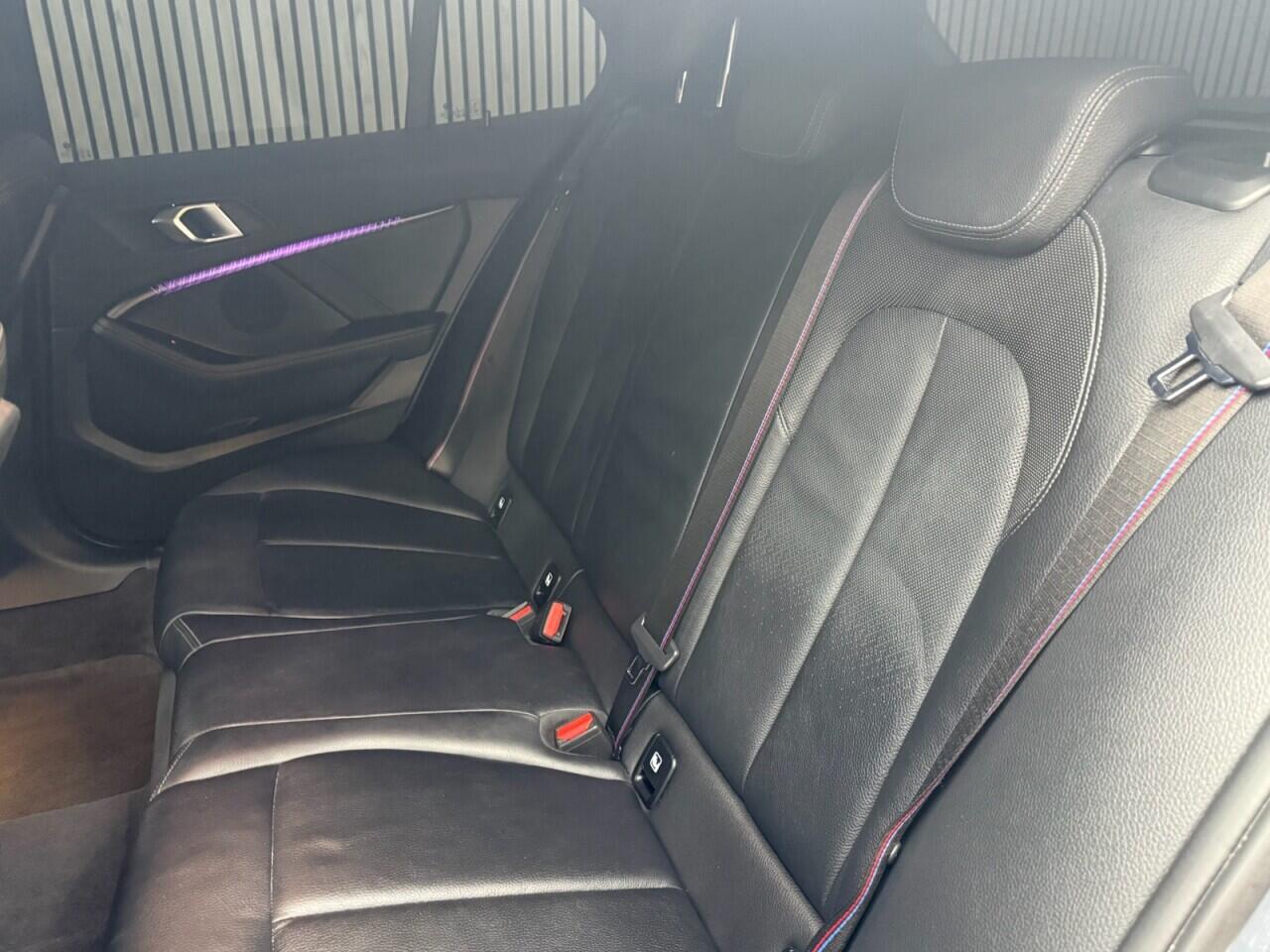 BMW 1 Series view 7