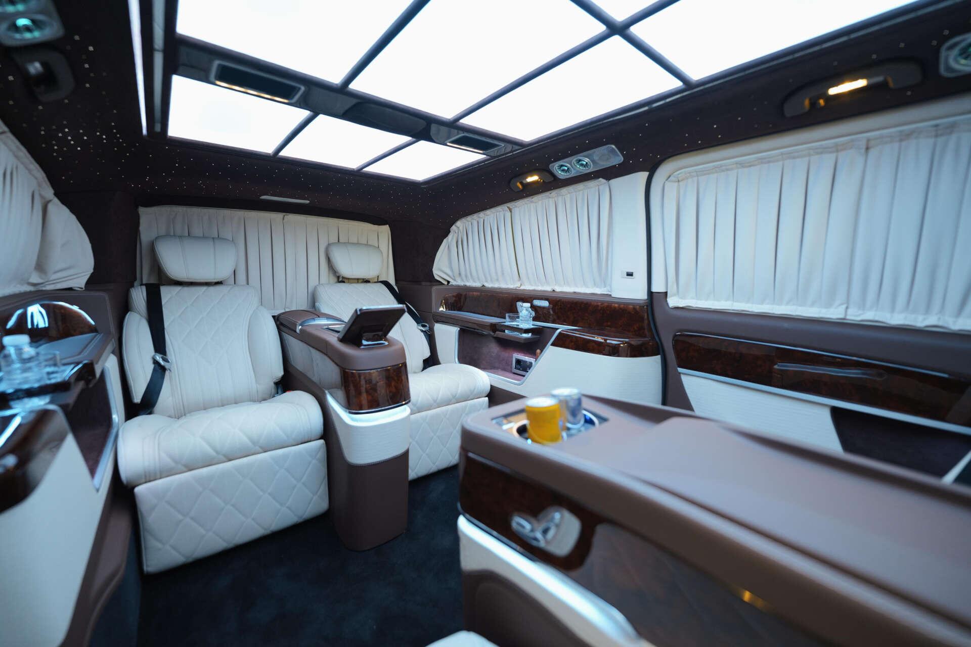 Mercedes-Benz V Class view 26