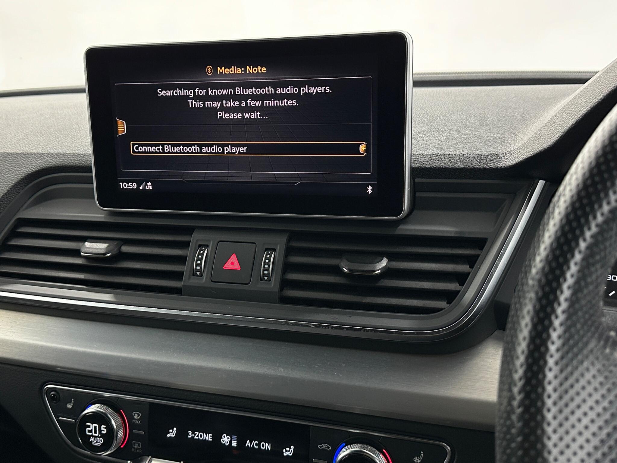 Audi Q5 view 25
