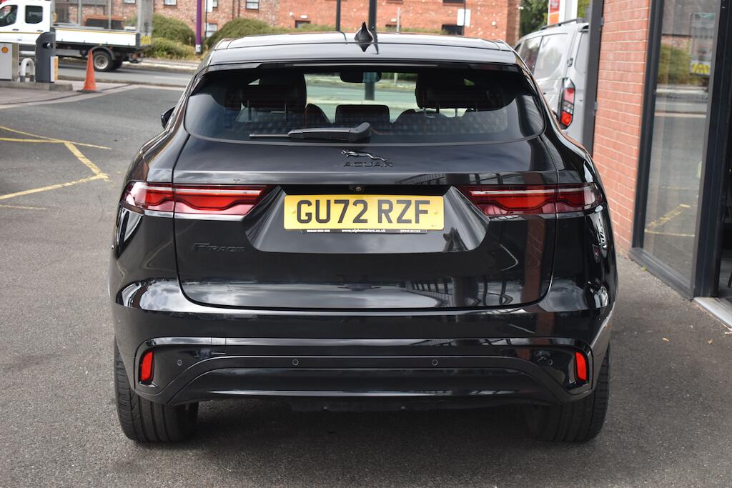 Jaguar F-Pace view 8