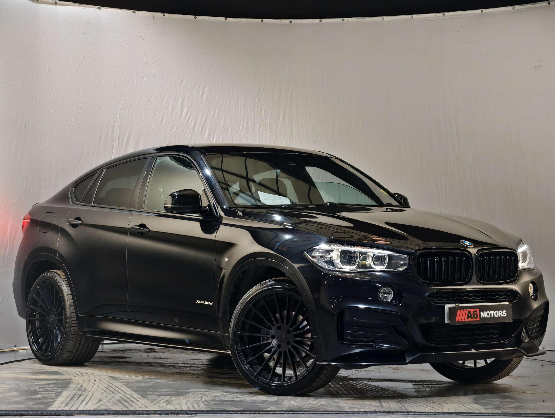 BMW X6 view 3