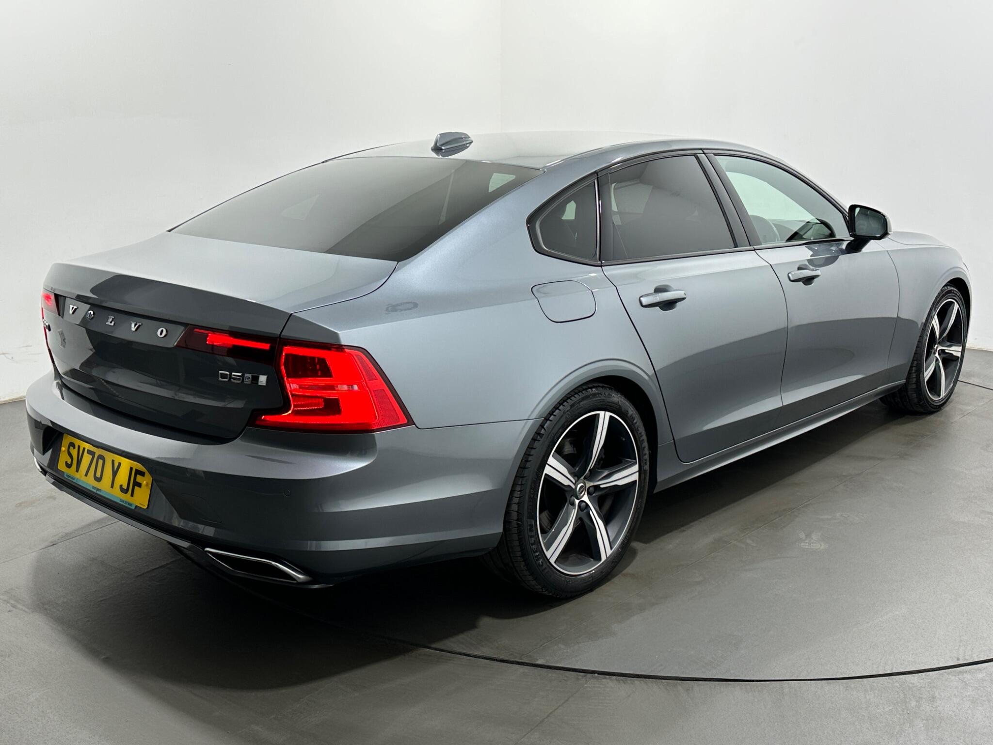 Volvo S90 view 52