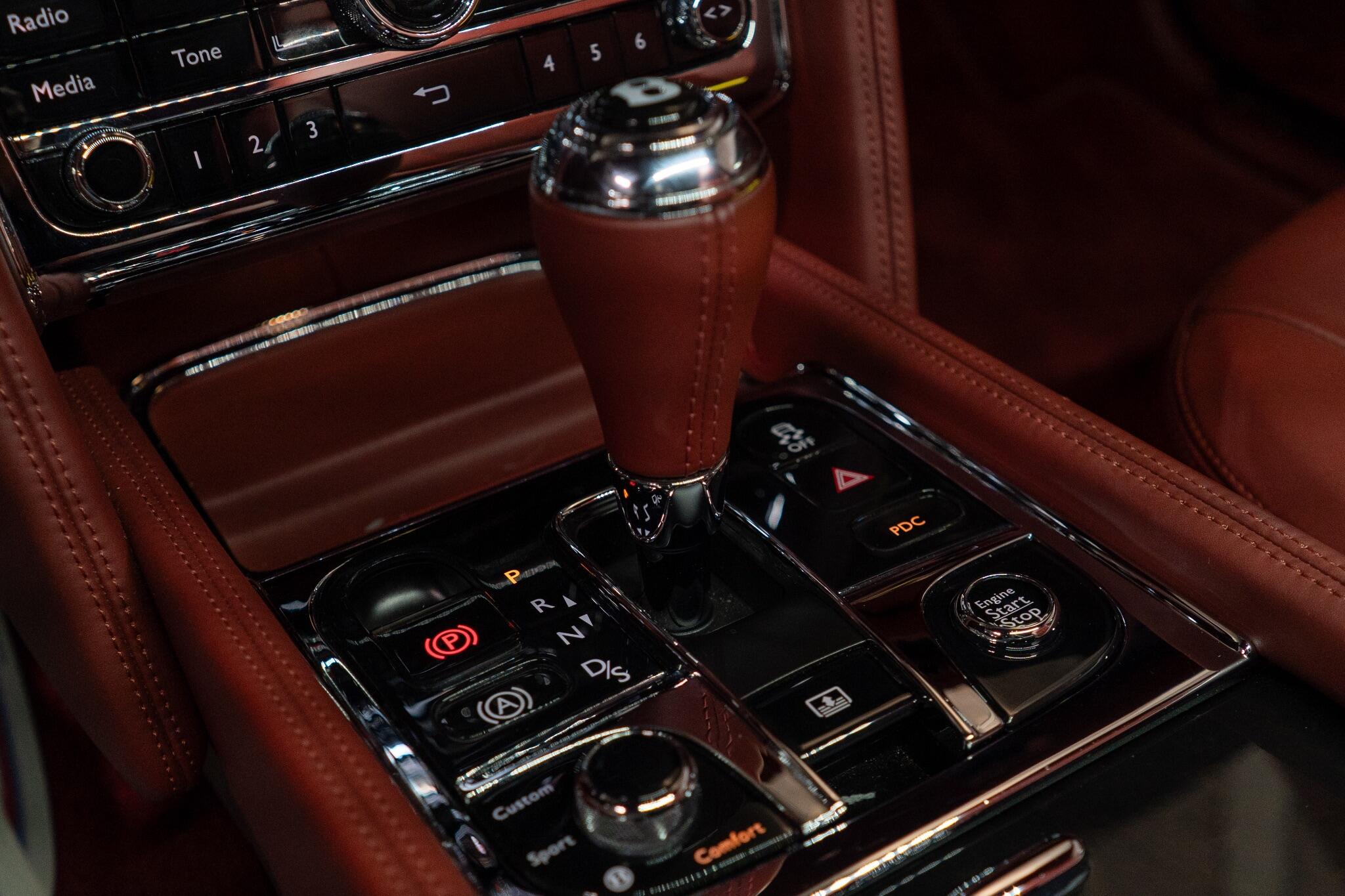 Bentley Mulsanne view 25