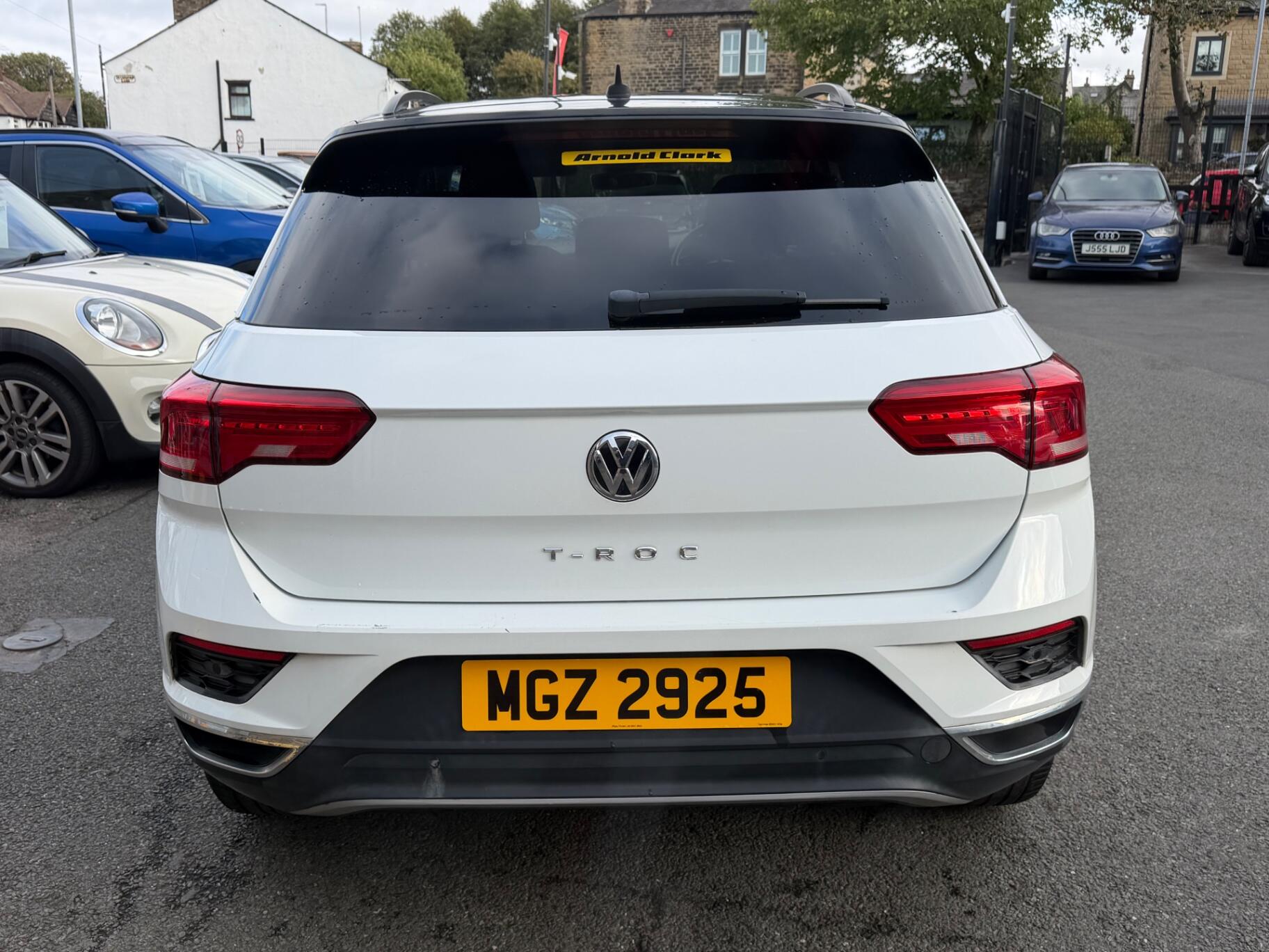 Volkswagen T-Roc view 6