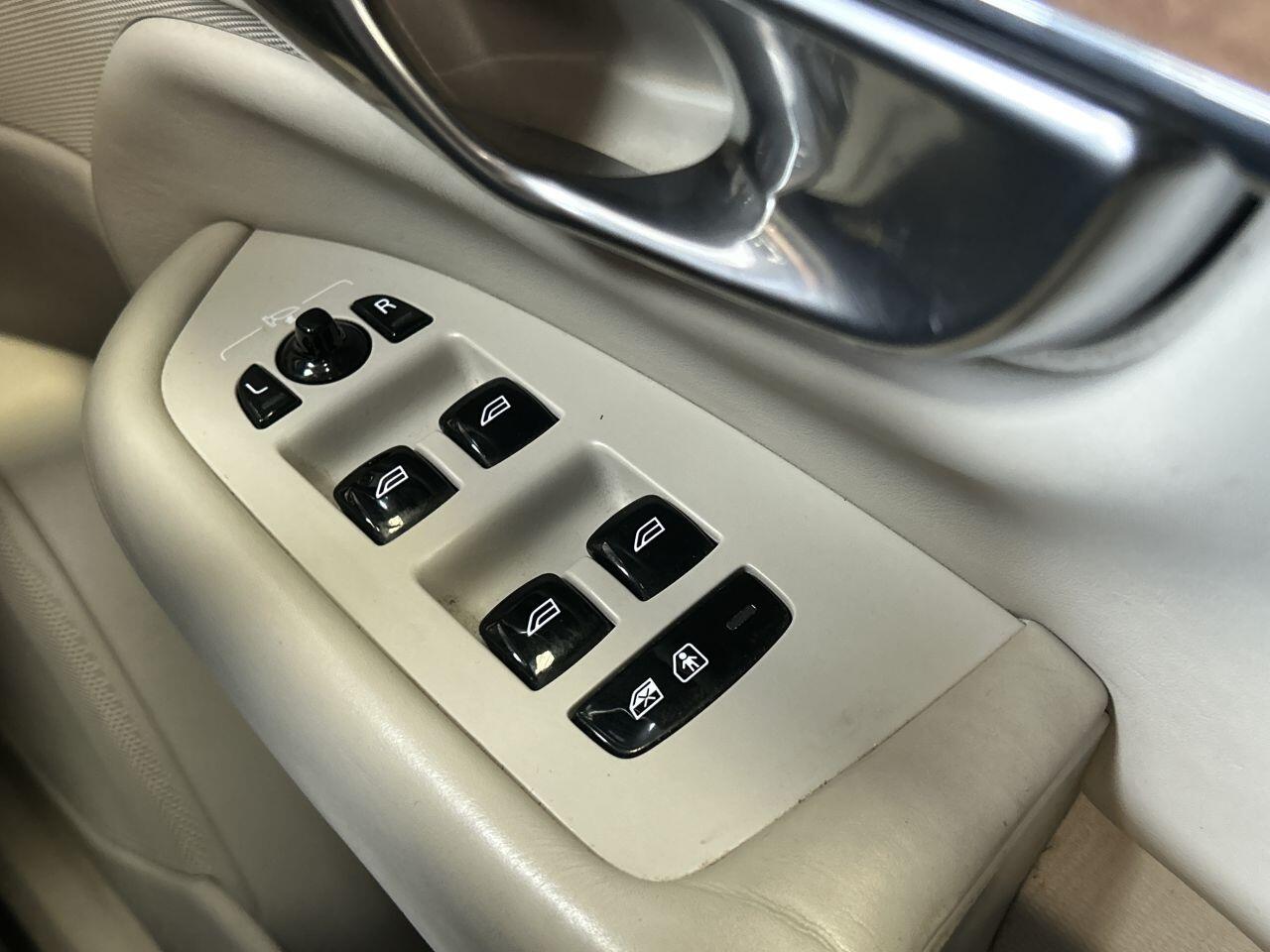 Volvo XC90 view 54