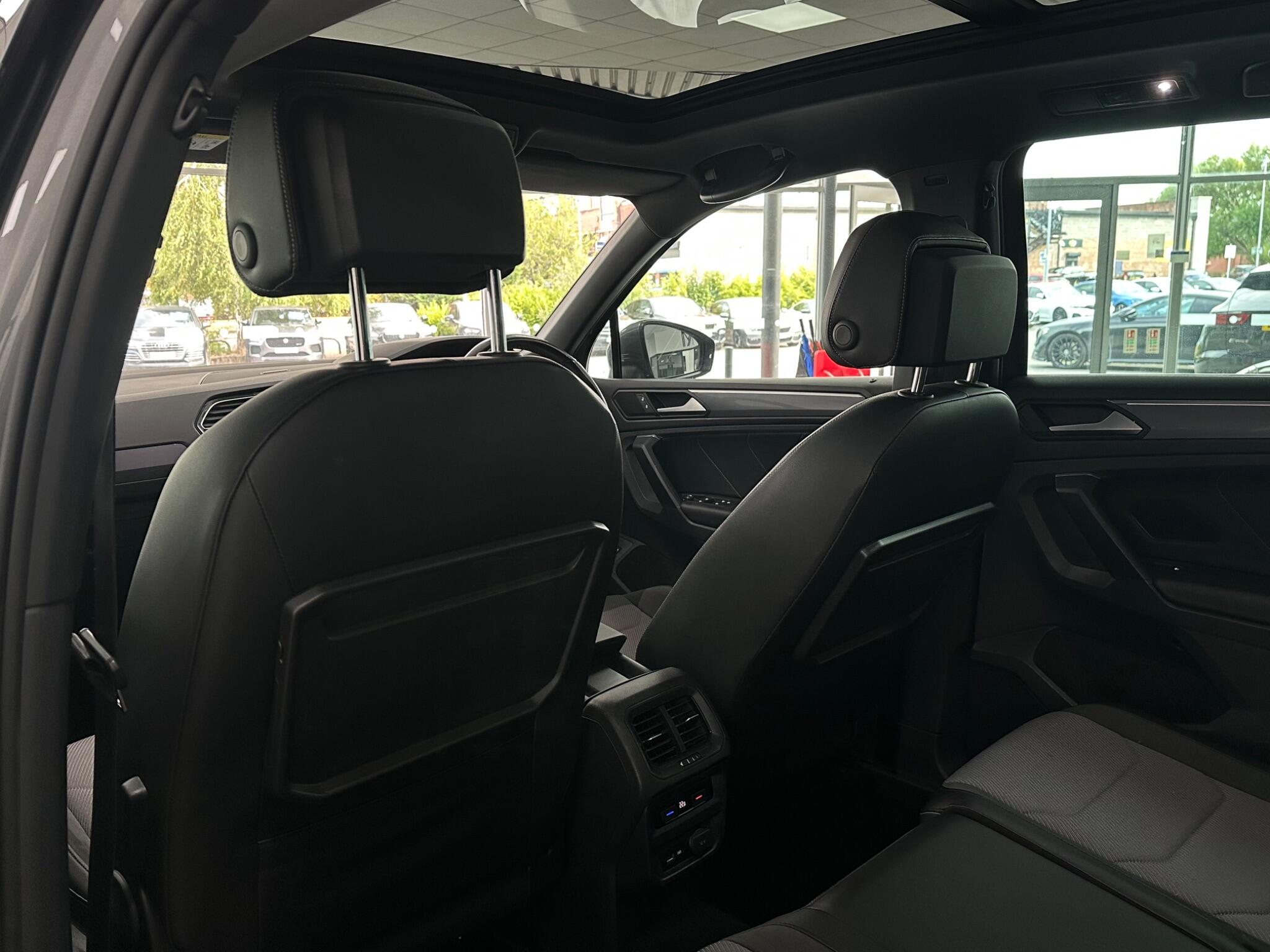 Volkswagen Tiguan view 40