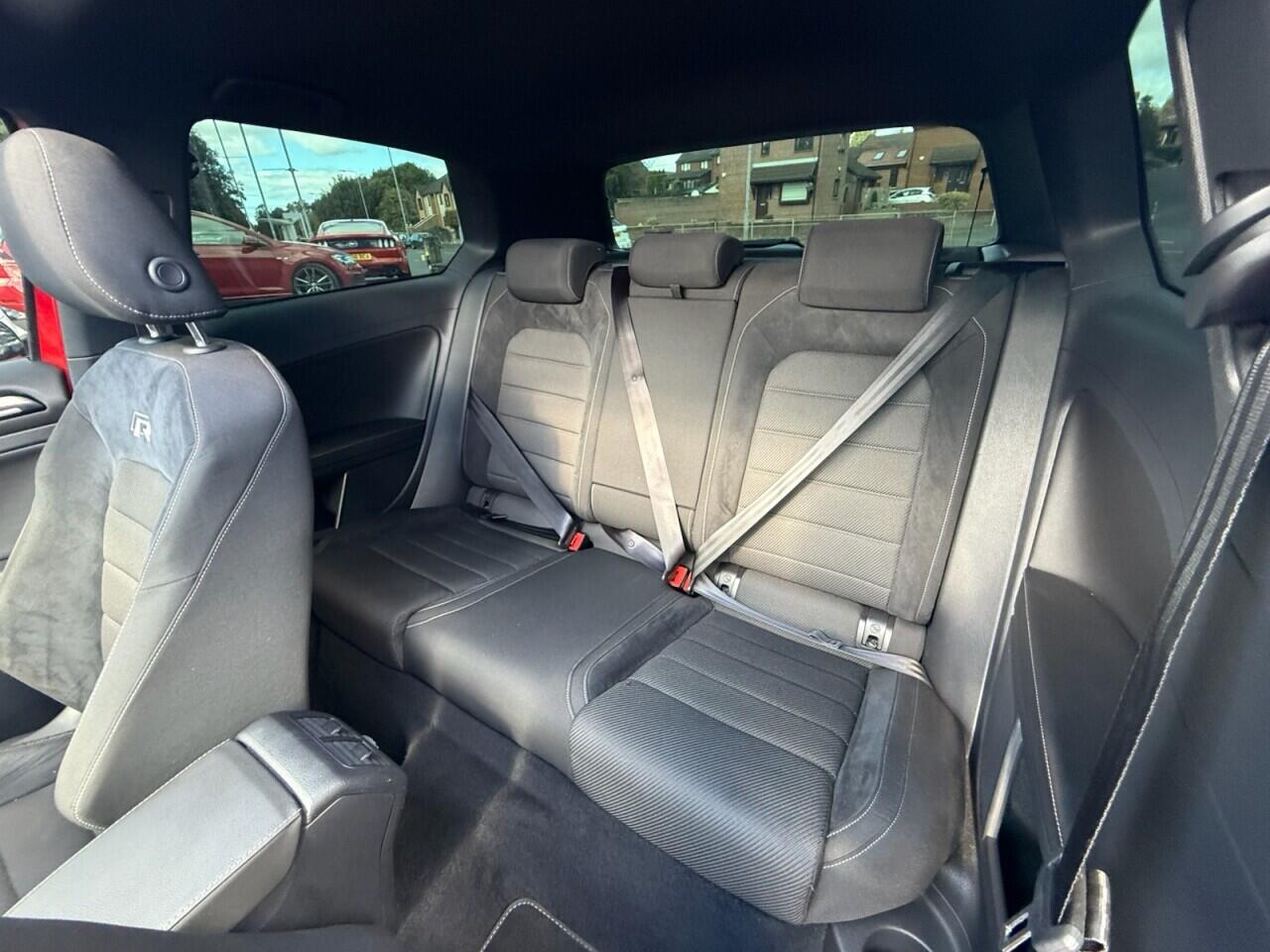 Volkswagen Golf view 25