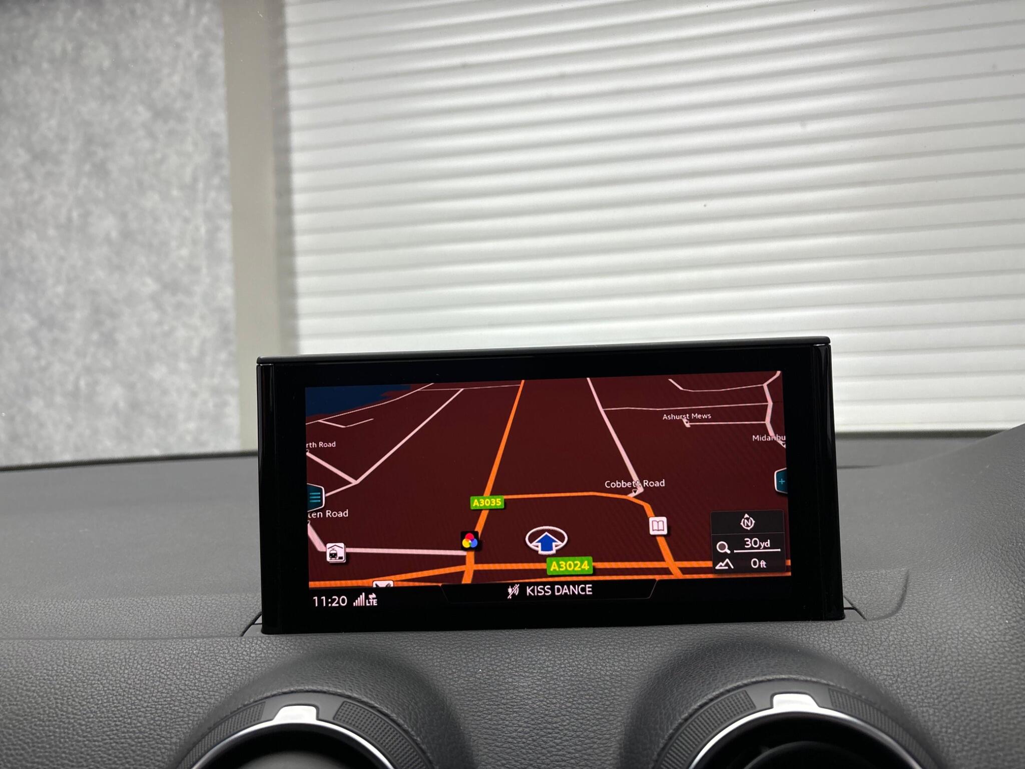 Audi Q2 view 17