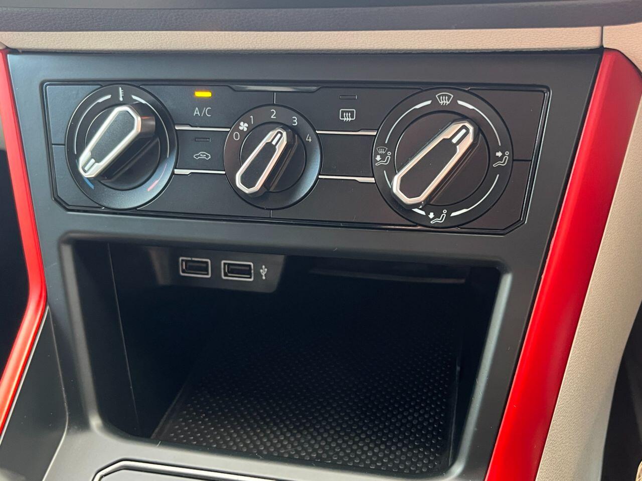 Volkswagen Polo view 21