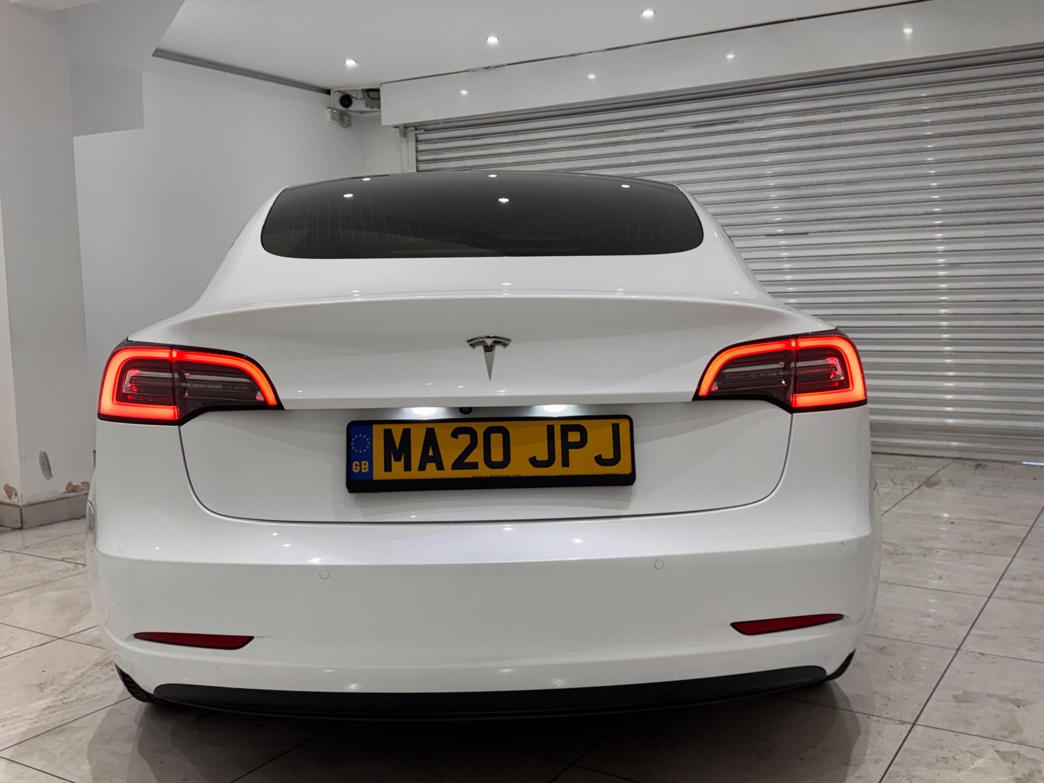 Tesla Model 3 view 7