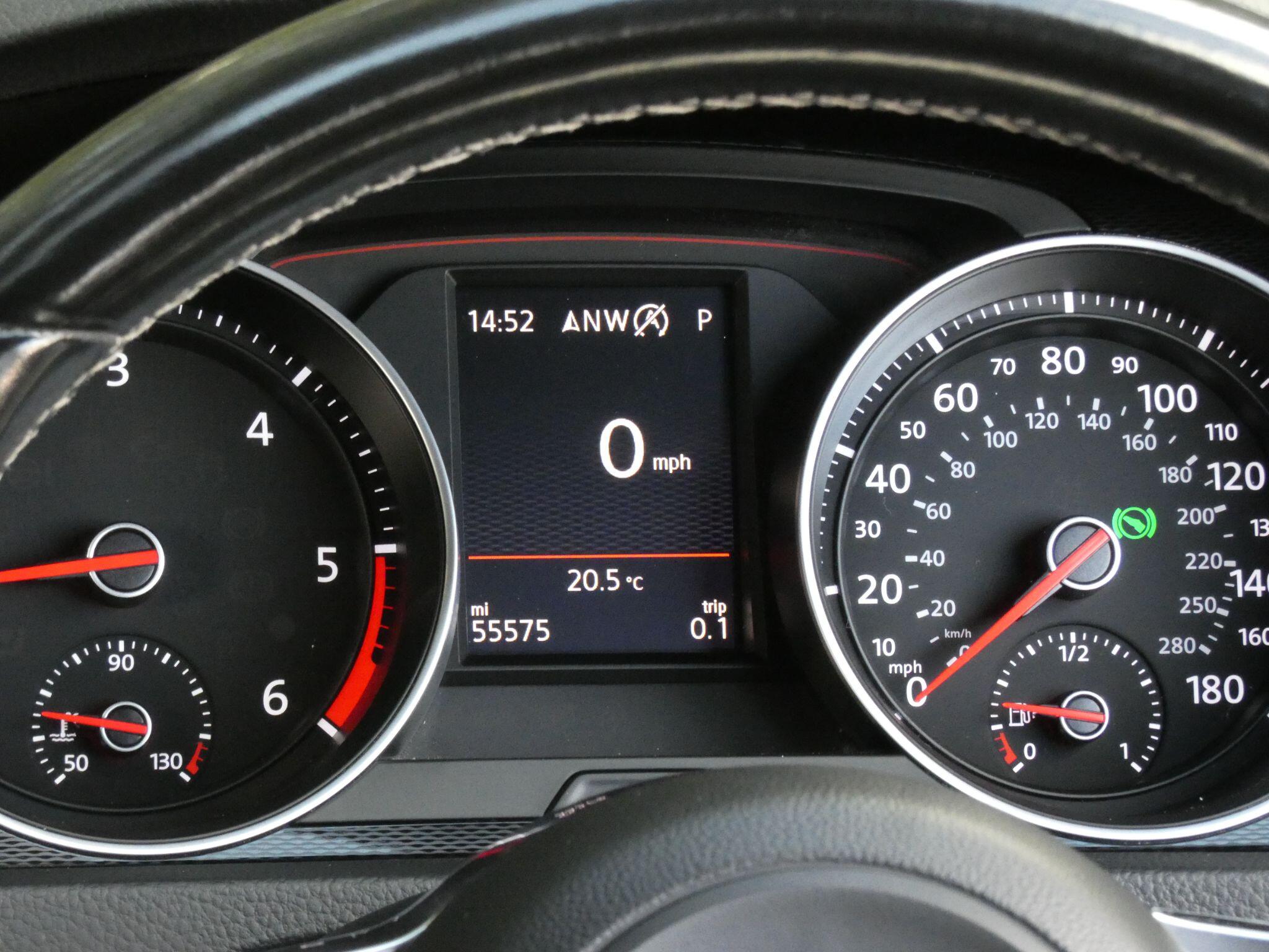 Volkswagen Golf view 21