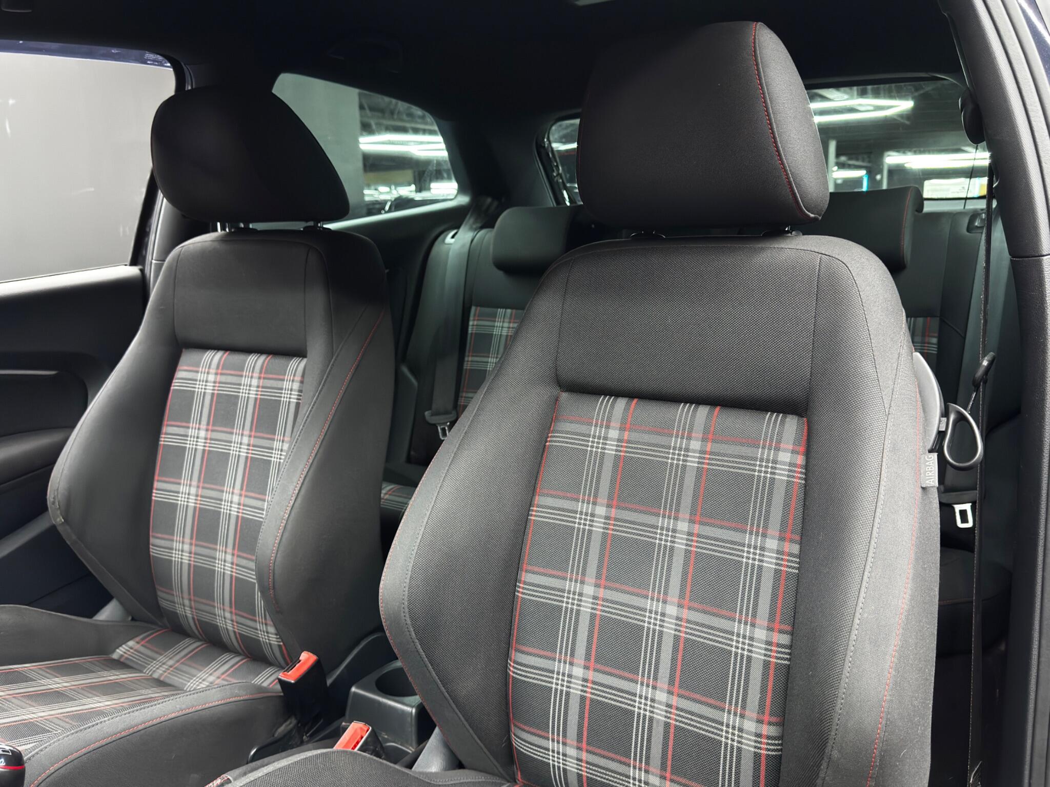 Volkswagen Polo view 14