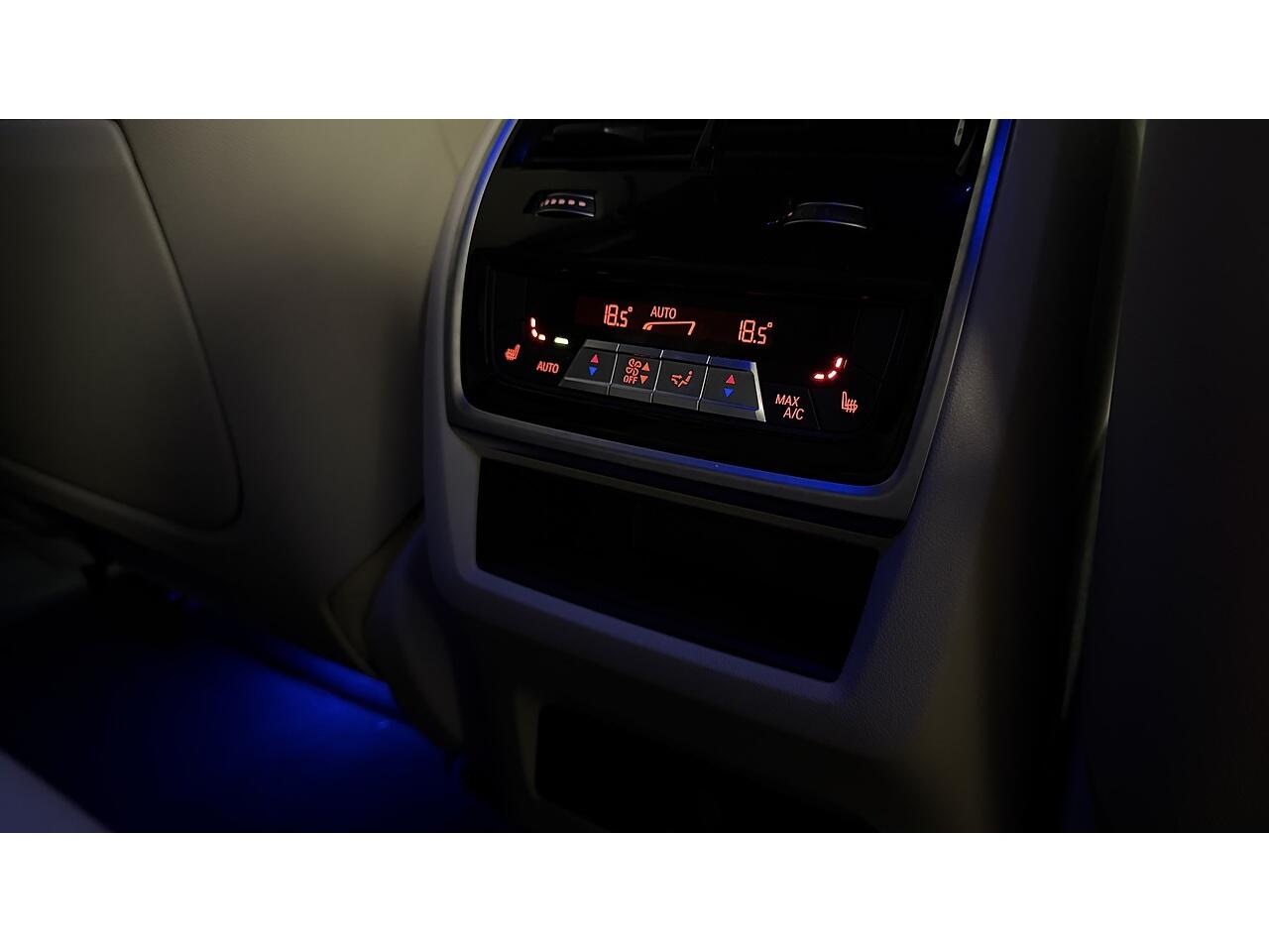 BMW X6 view 18