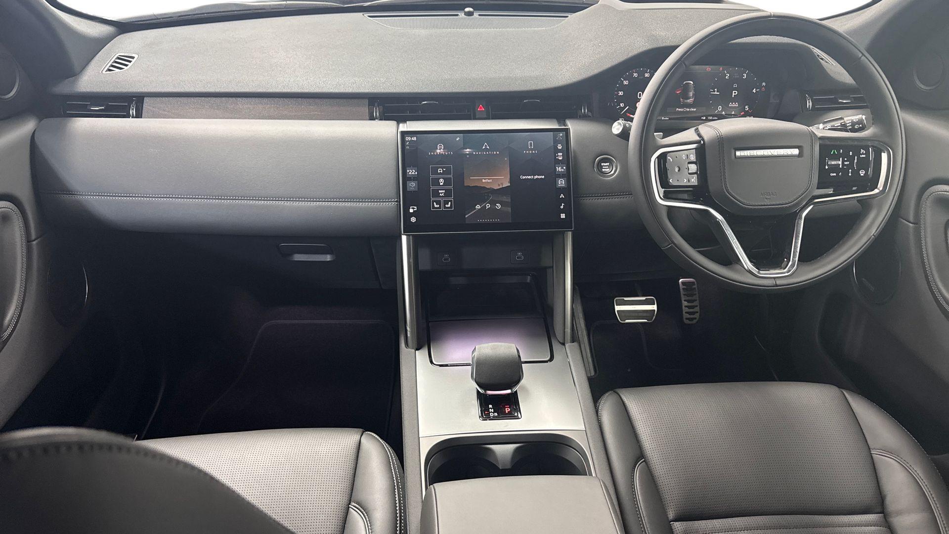 Land Rover Discovery Sport view 9
