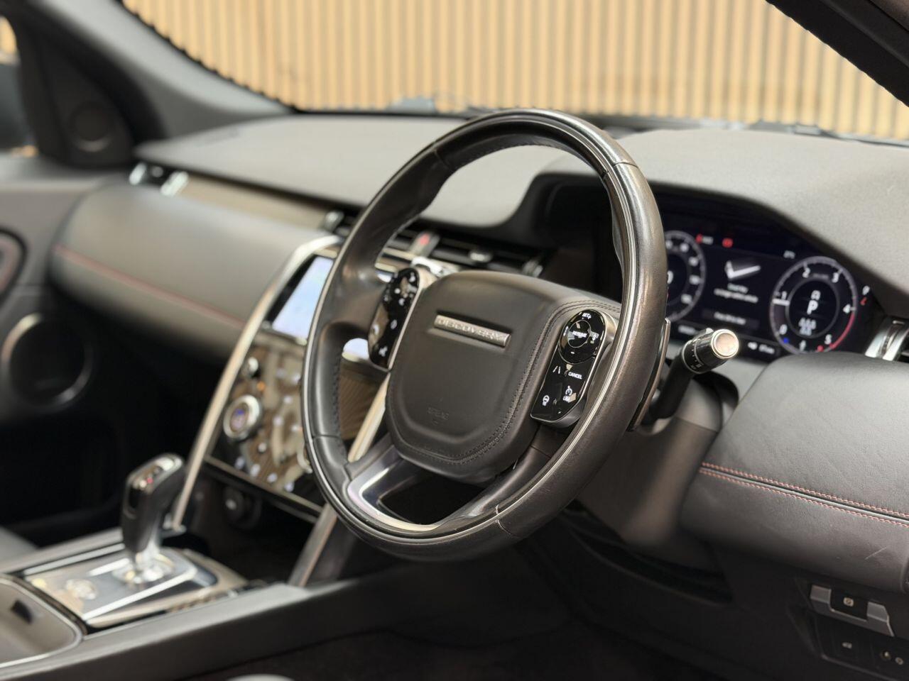 Land Rover Discovery Sport view 19