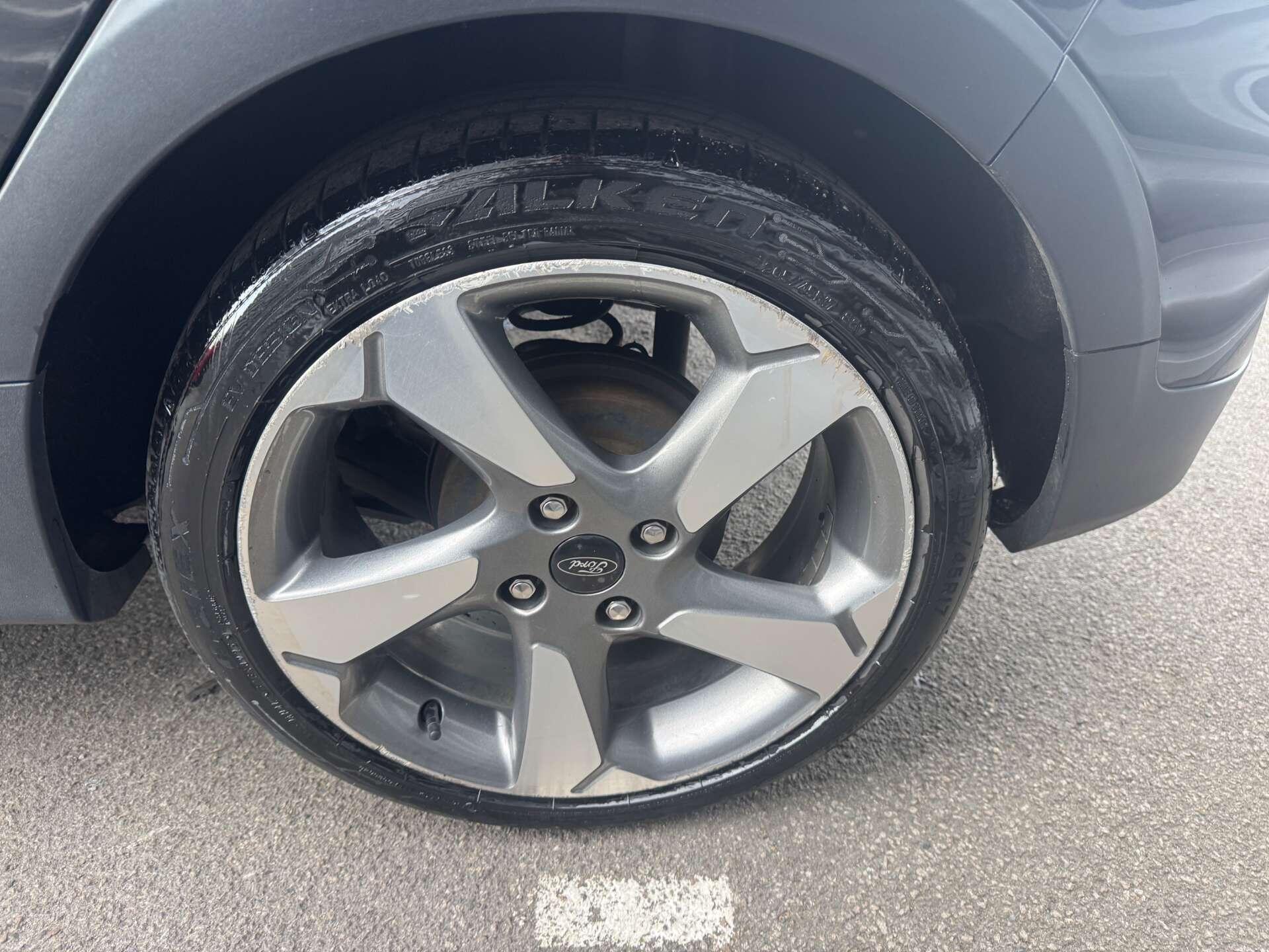 Ford Fiesta view 37