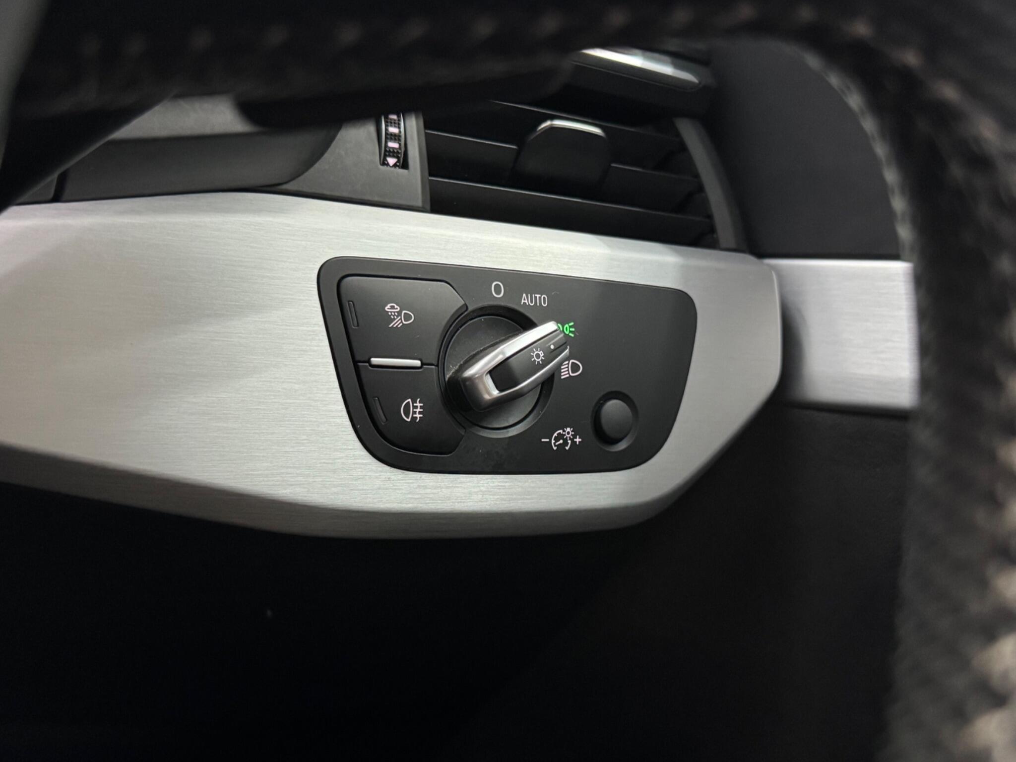 Audi A4 view 30