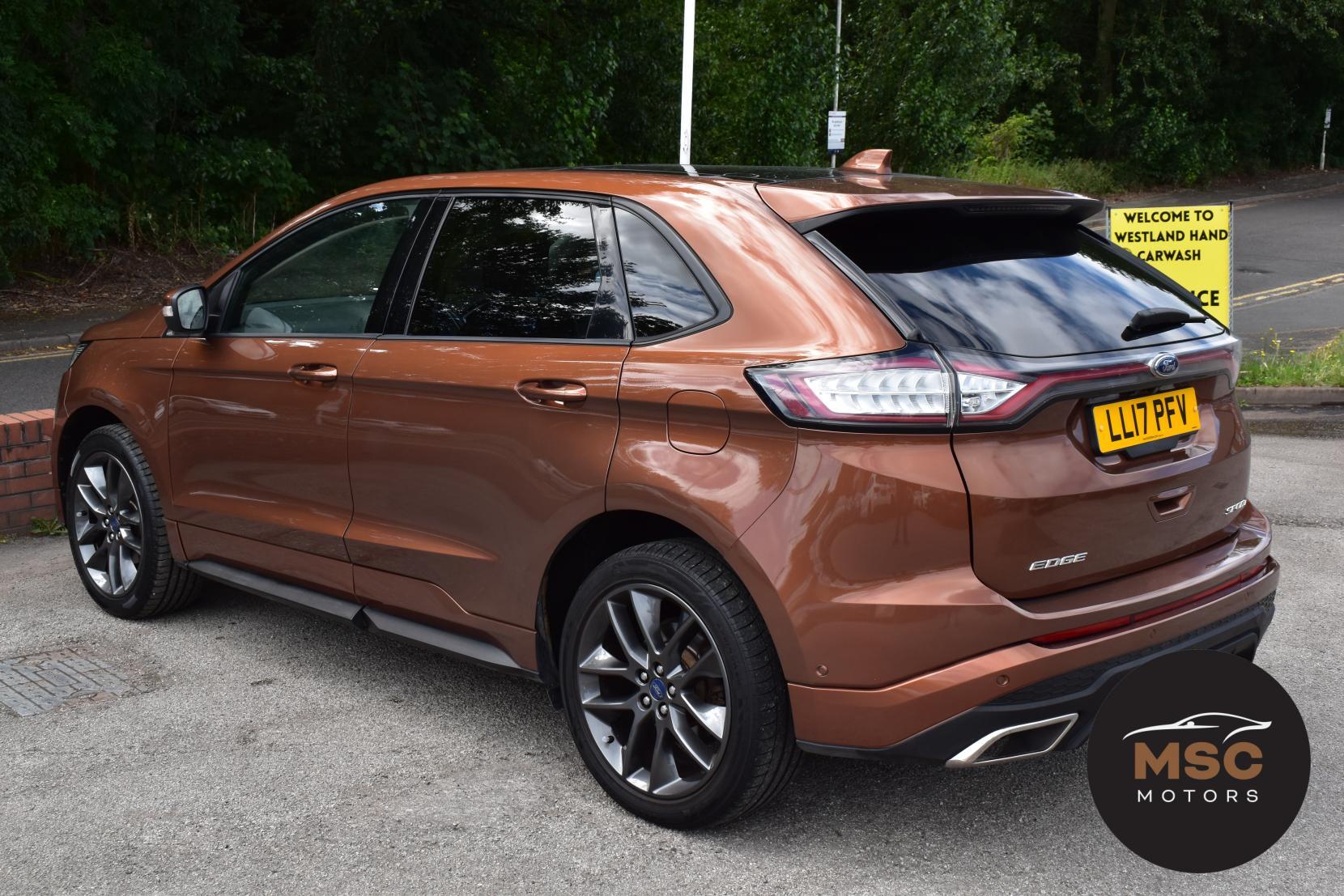 Ford Edge view 13