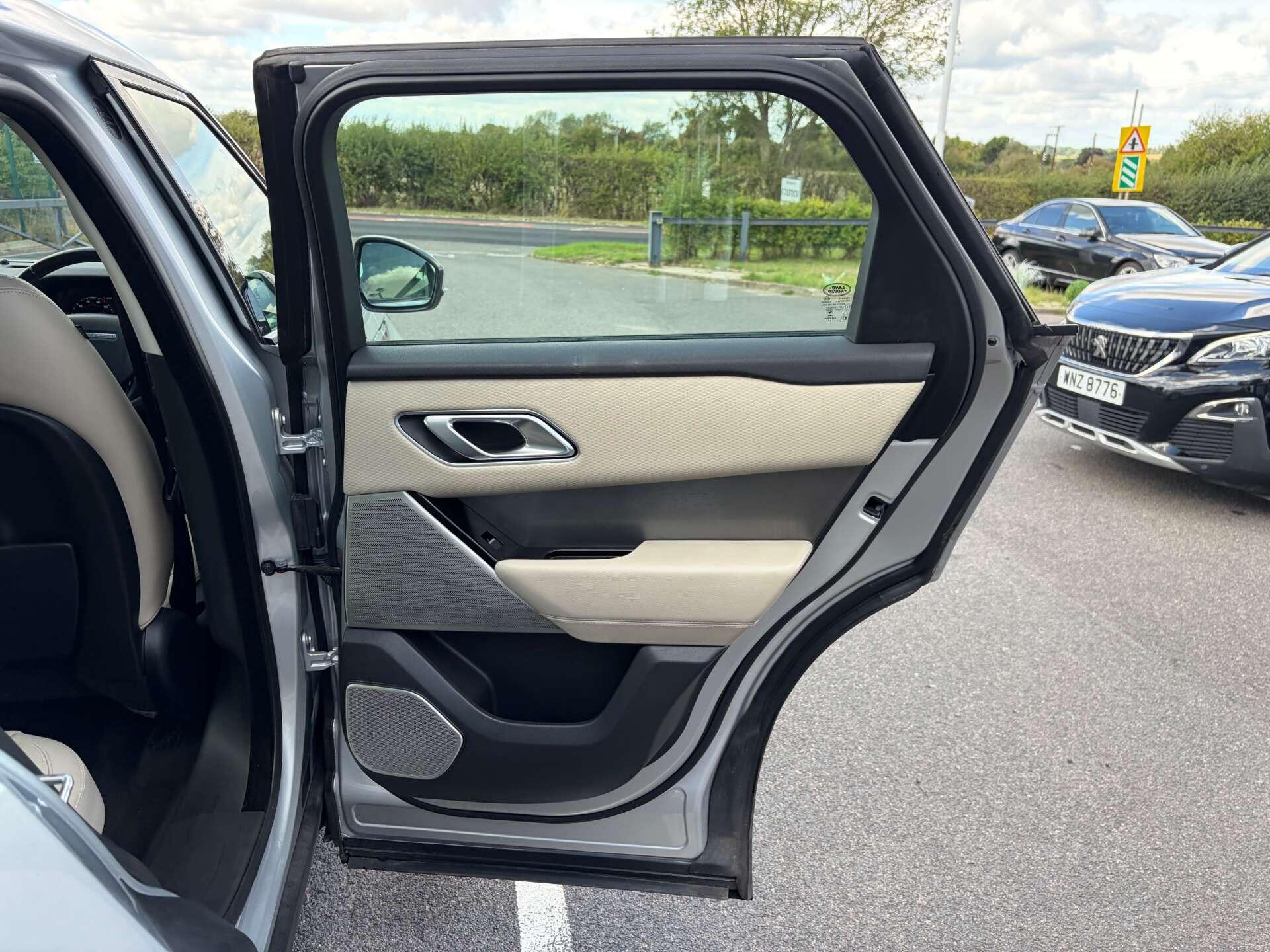 Land Rover Range Rover Velar view 27