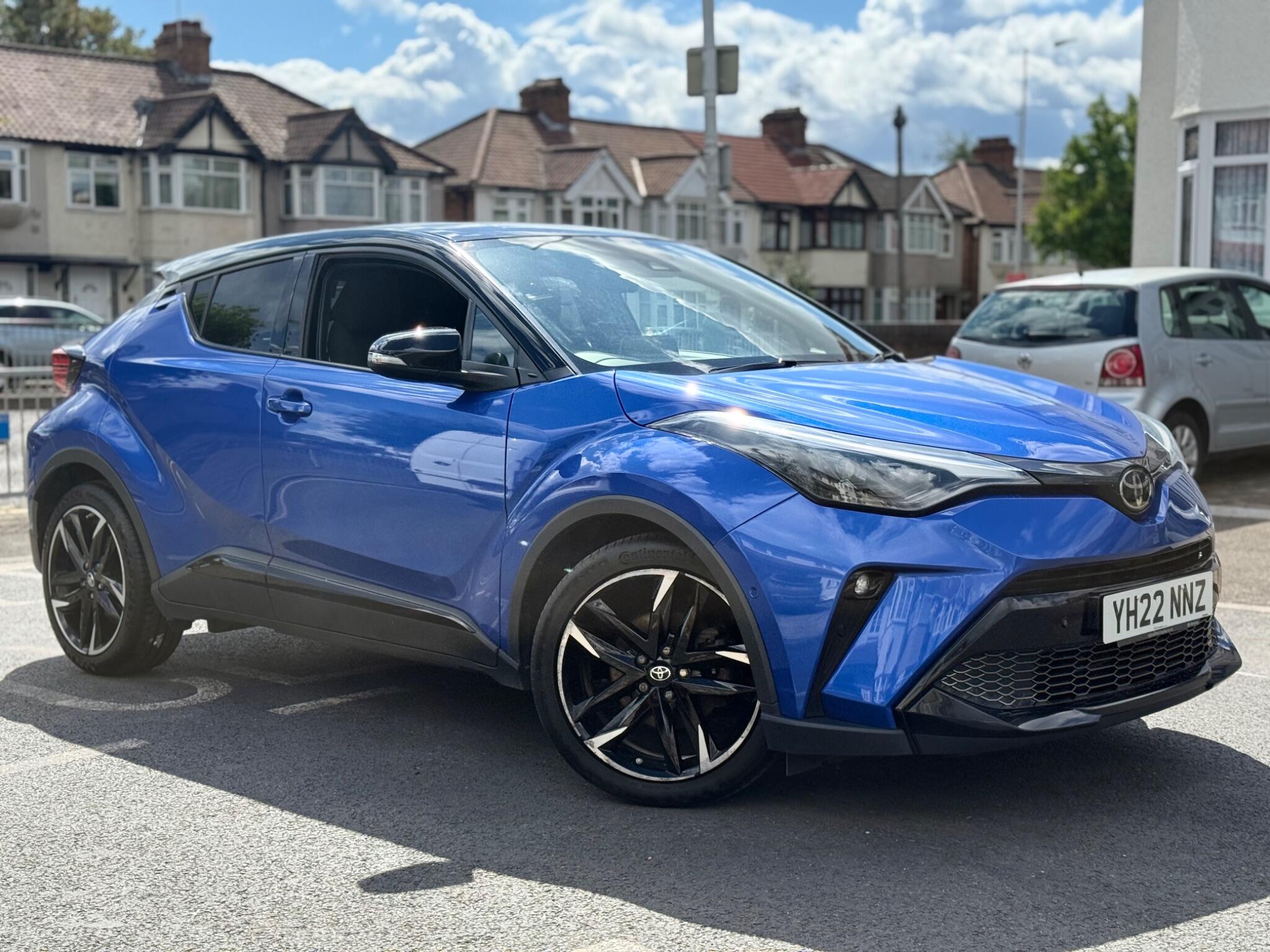 2022 Toyota C-HR in Blue for sale