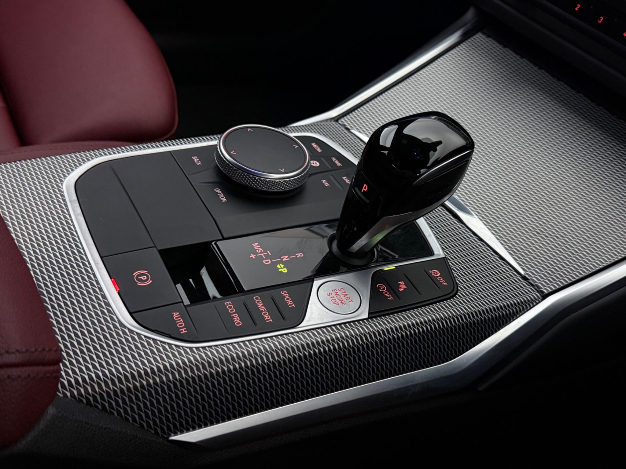 BMW 3 Series view 19