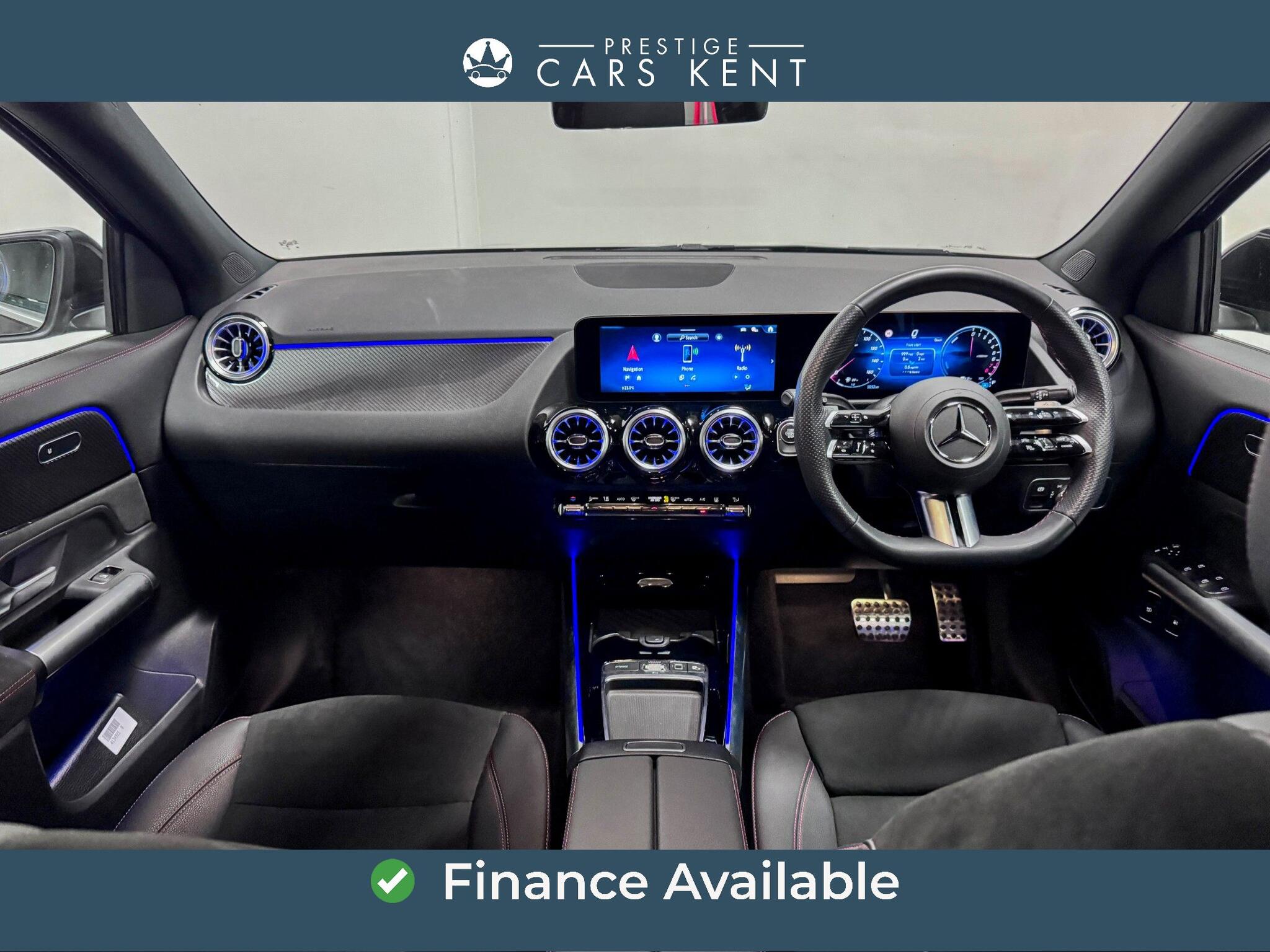 Mercedes-Benz Gla view 2