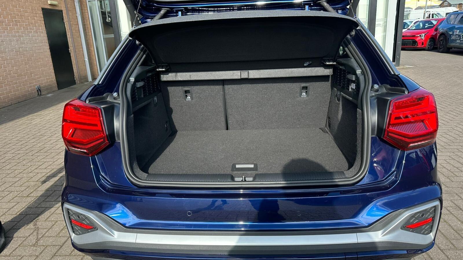 Audi Q2 view 14