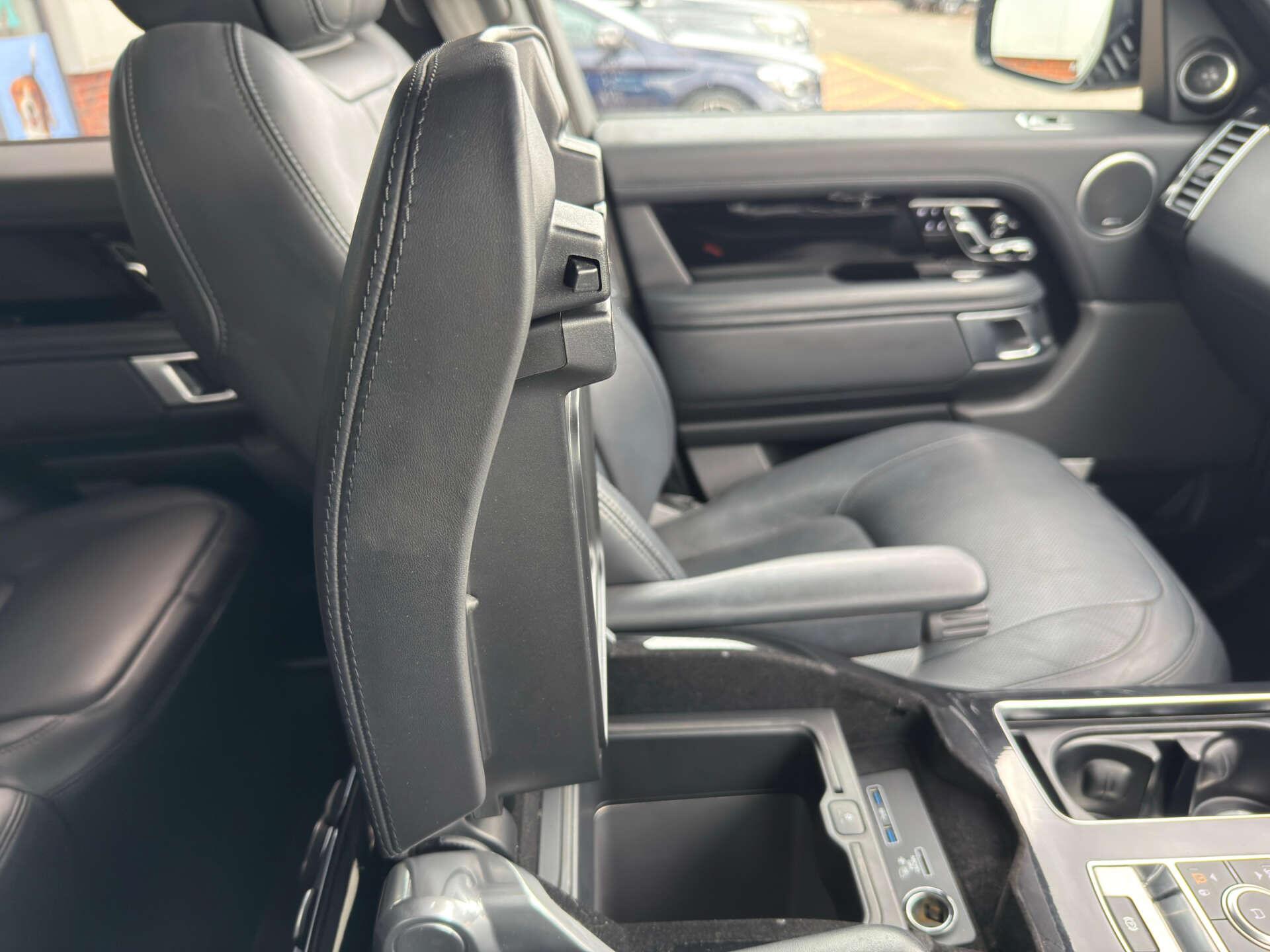 Land Rover Range Rover view 71