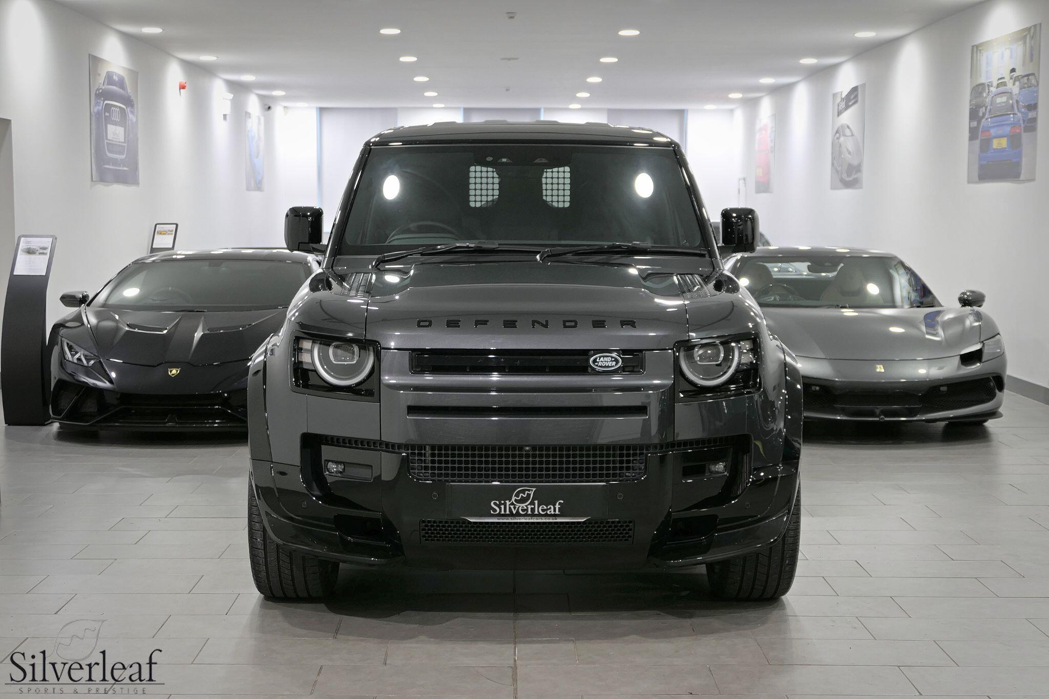 Land Rover Defender view 7