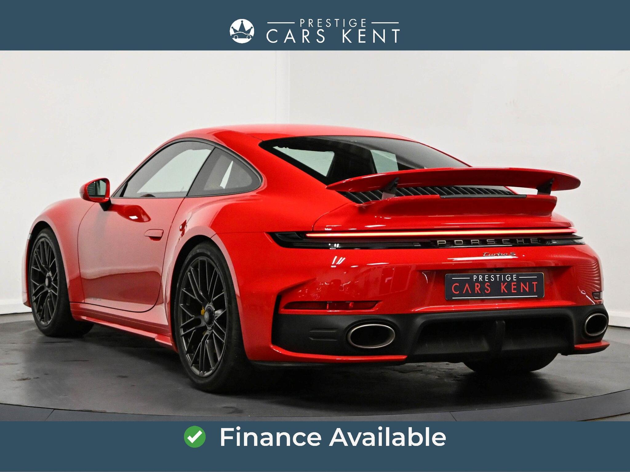 Porsche 911 view 3