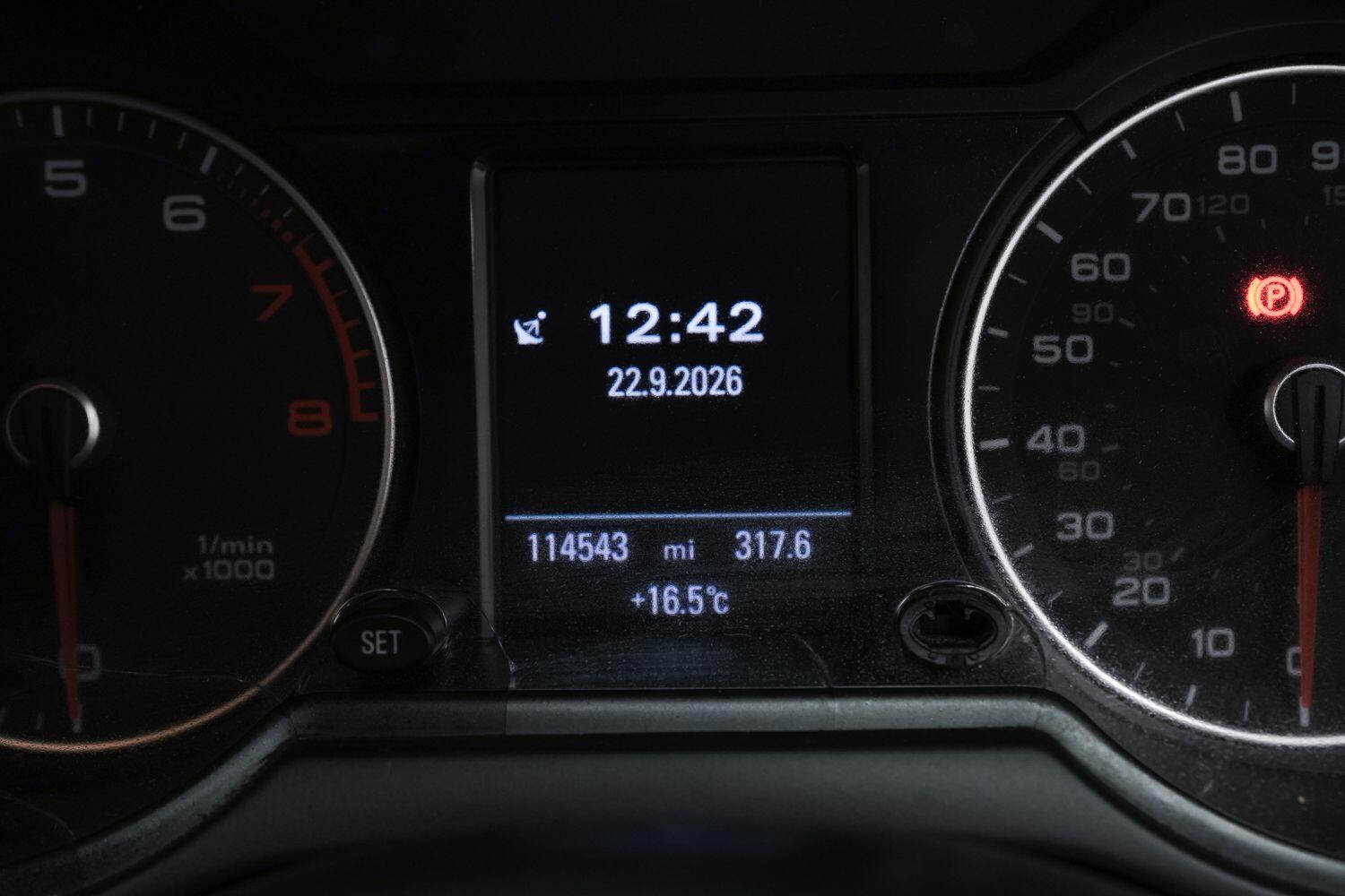 Audi Q5 view 23