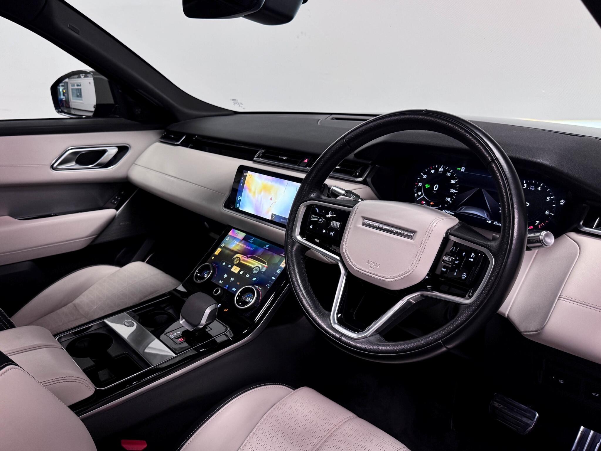 Land Rover Range Rover Velar view 21