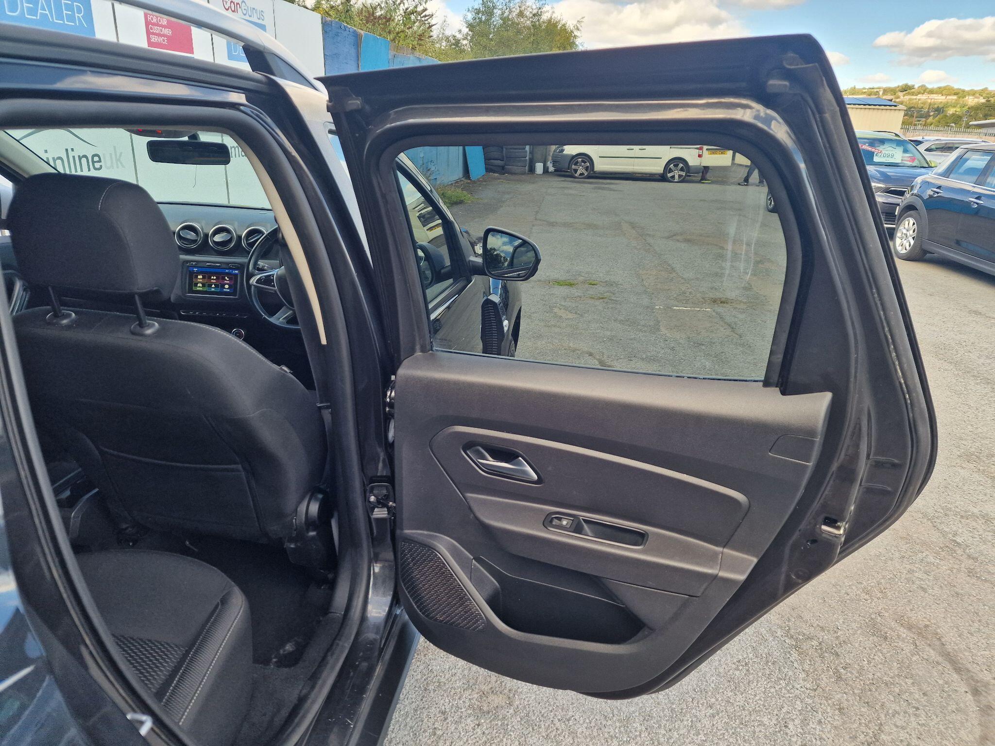 Dacia Duster view 31