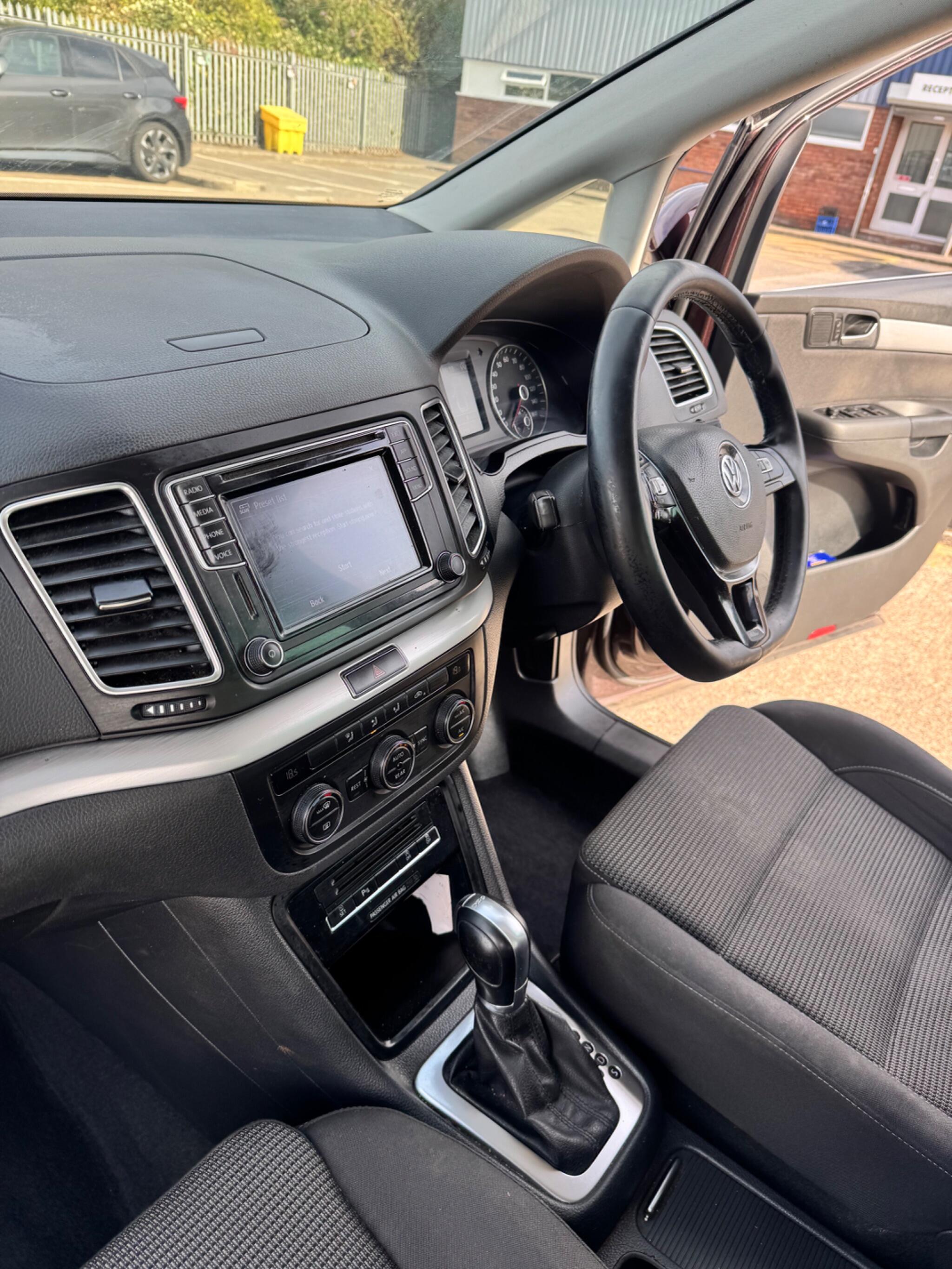 Volkswagen Sharan view 20