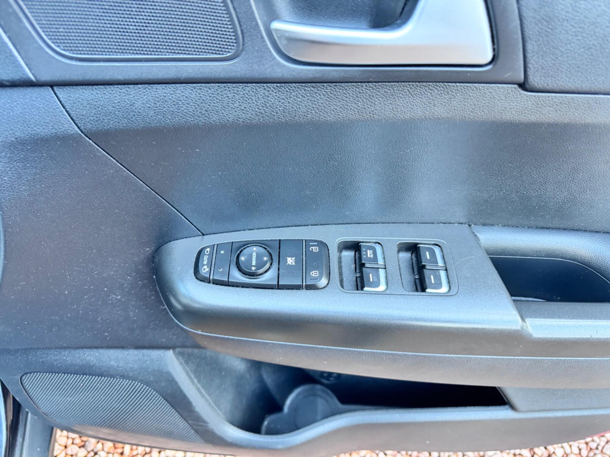 Kia Sportage view 22