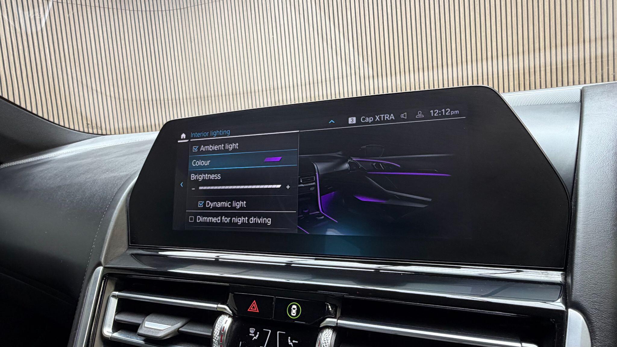 BMW 8 Series view 30