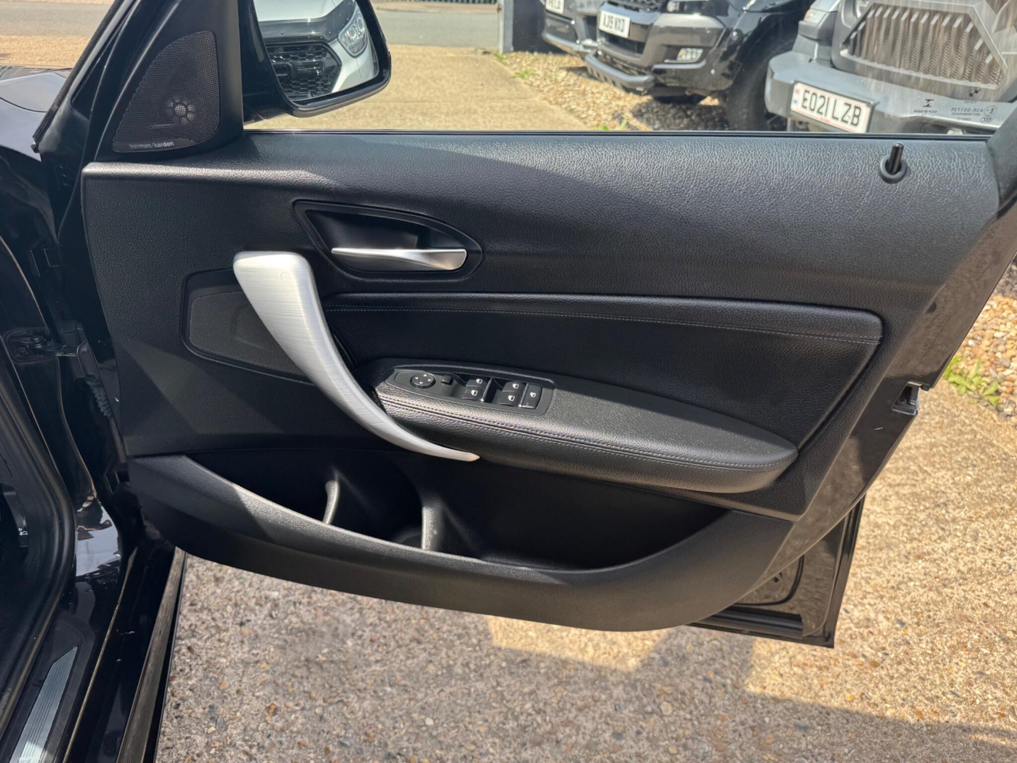 BMW 1 Series view 39