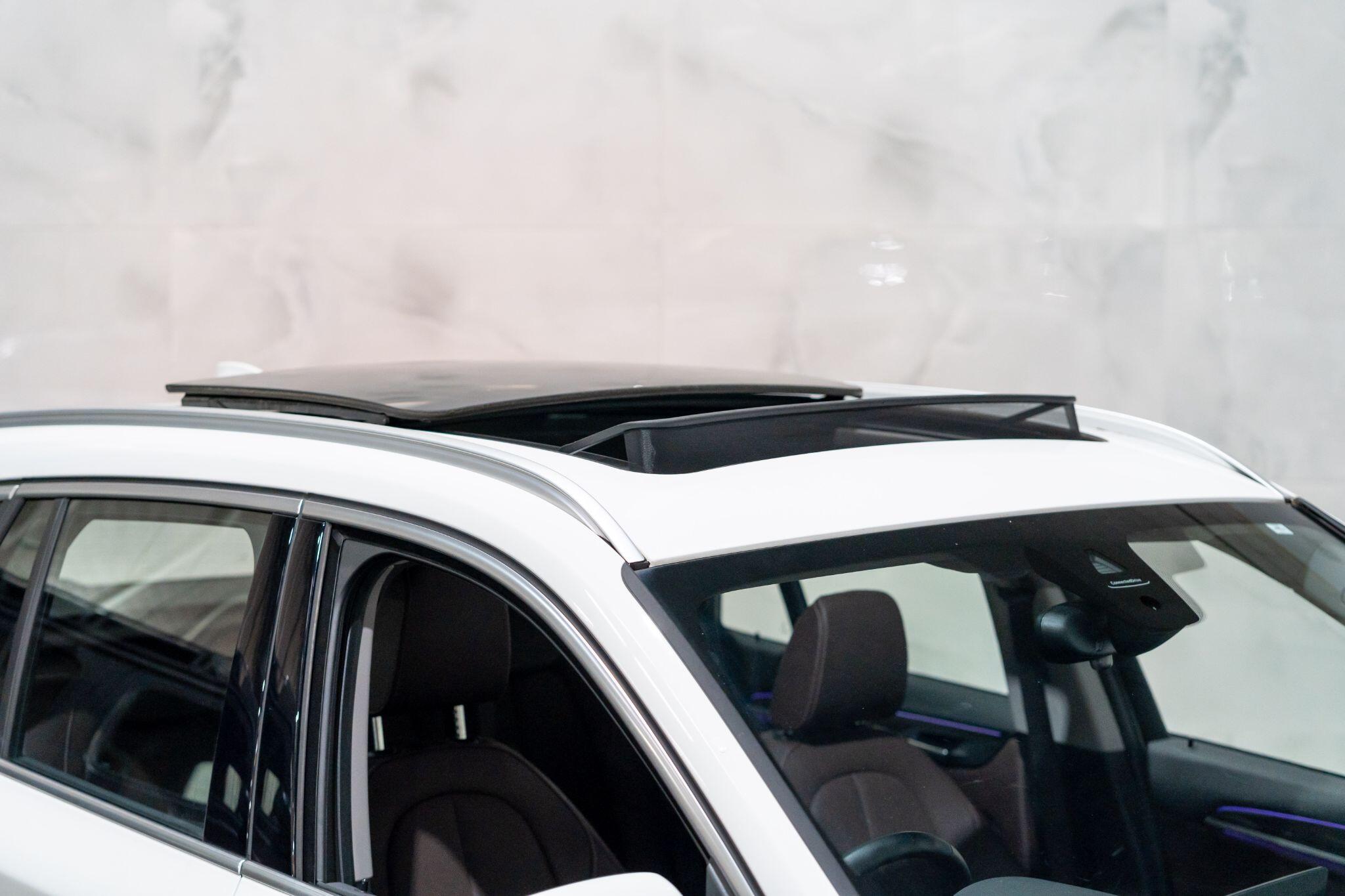 BMW X1 view 11
